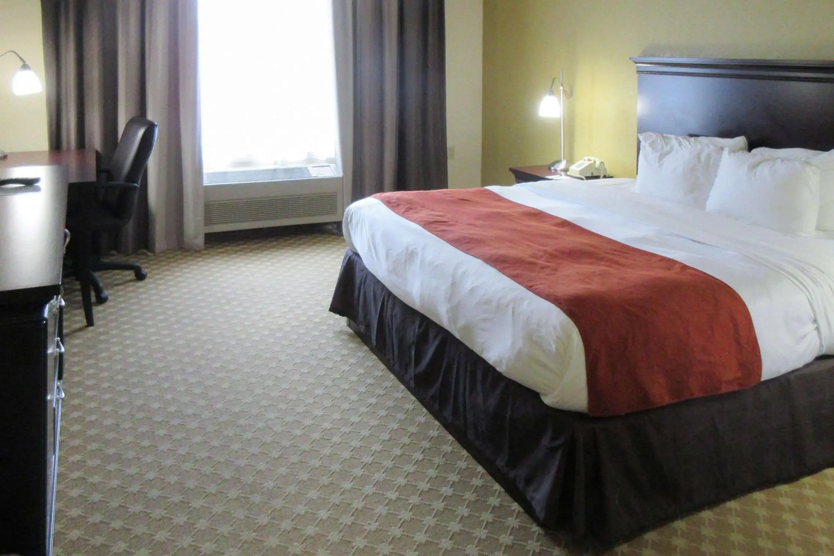 Quality Inn & Suites Alexandria Quality Inn & Suites Alexandria