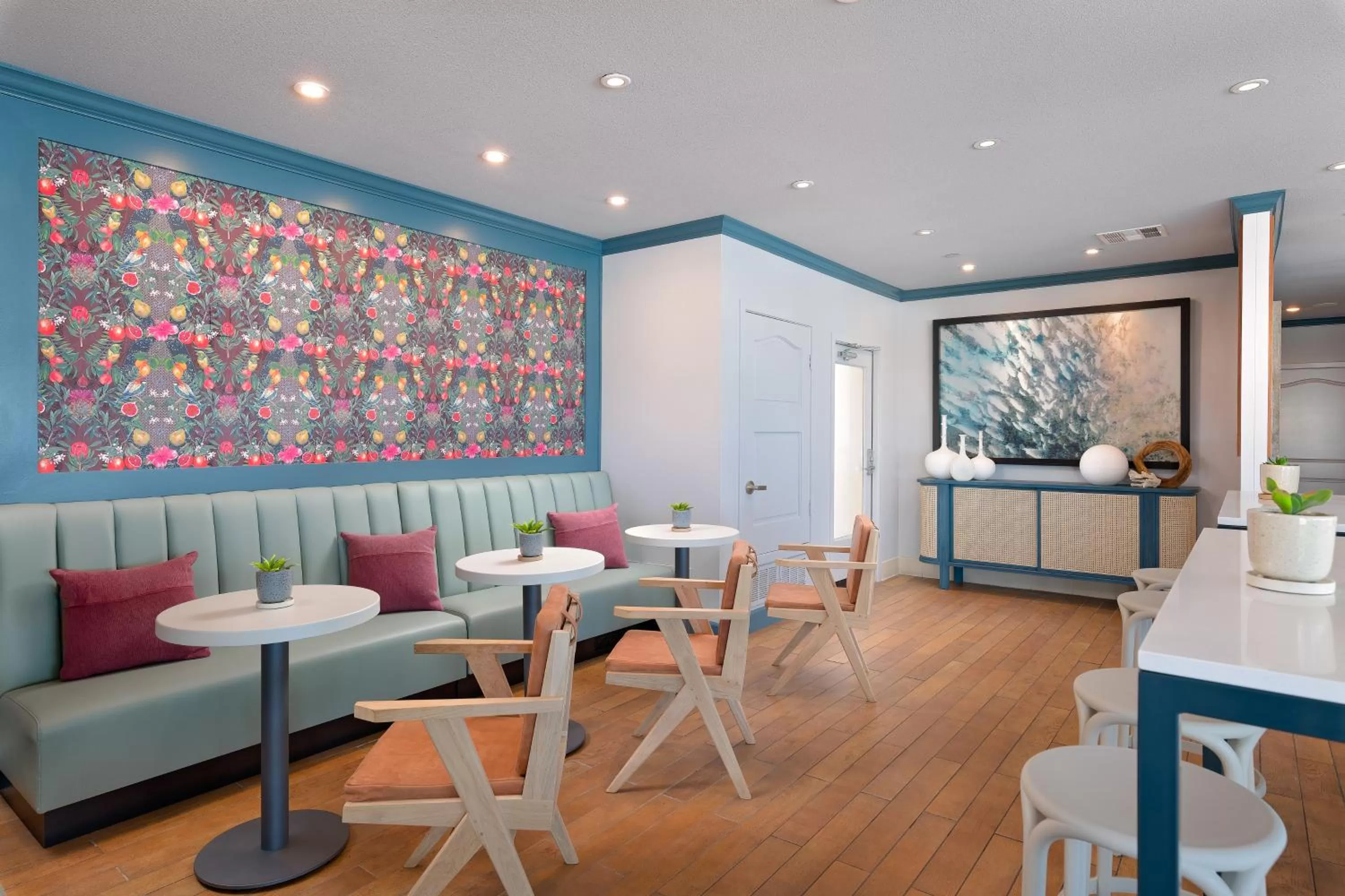 Communal lounge/ TV room in Beach Terrace