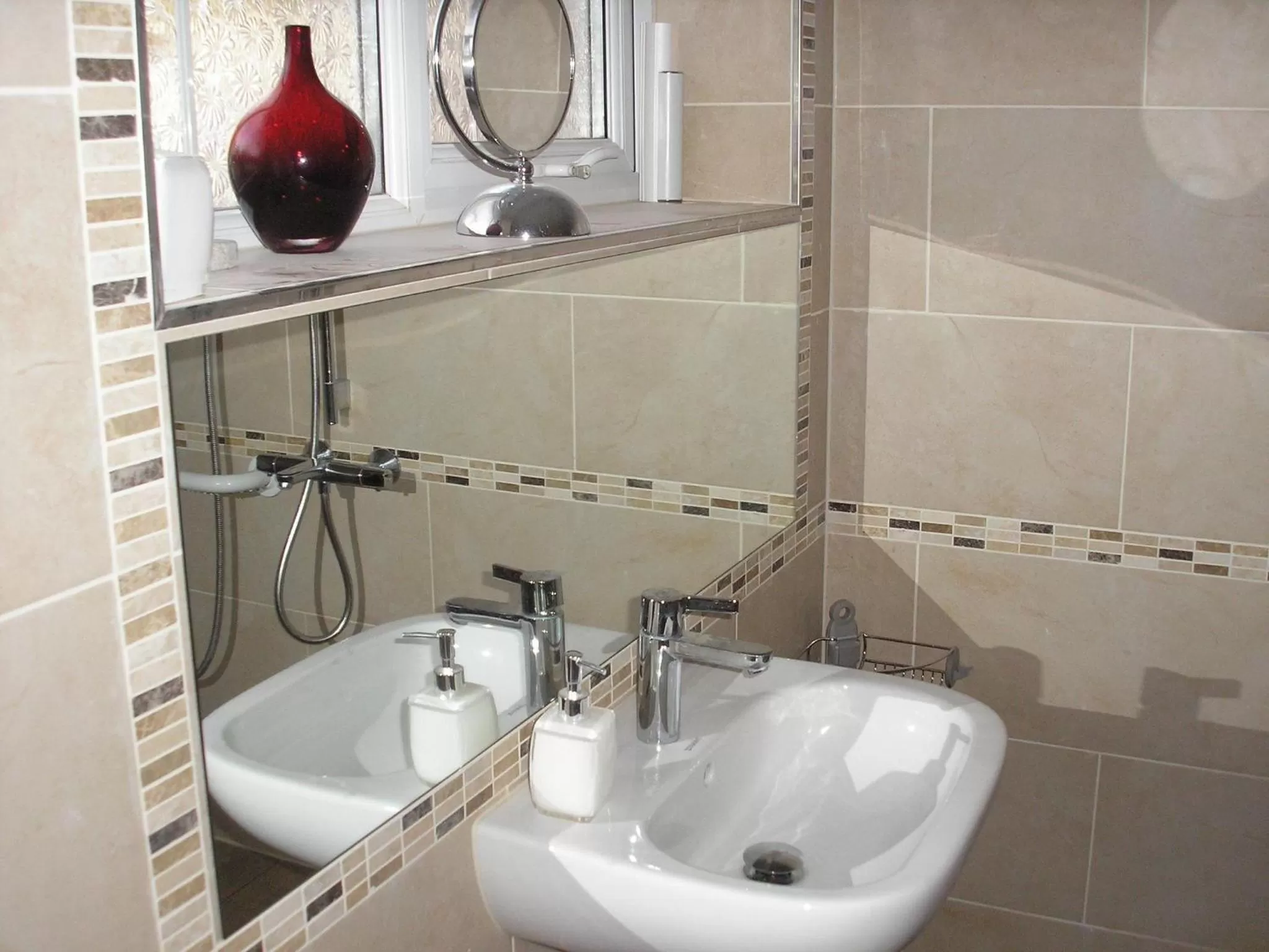 Bathroom in Woodland Views