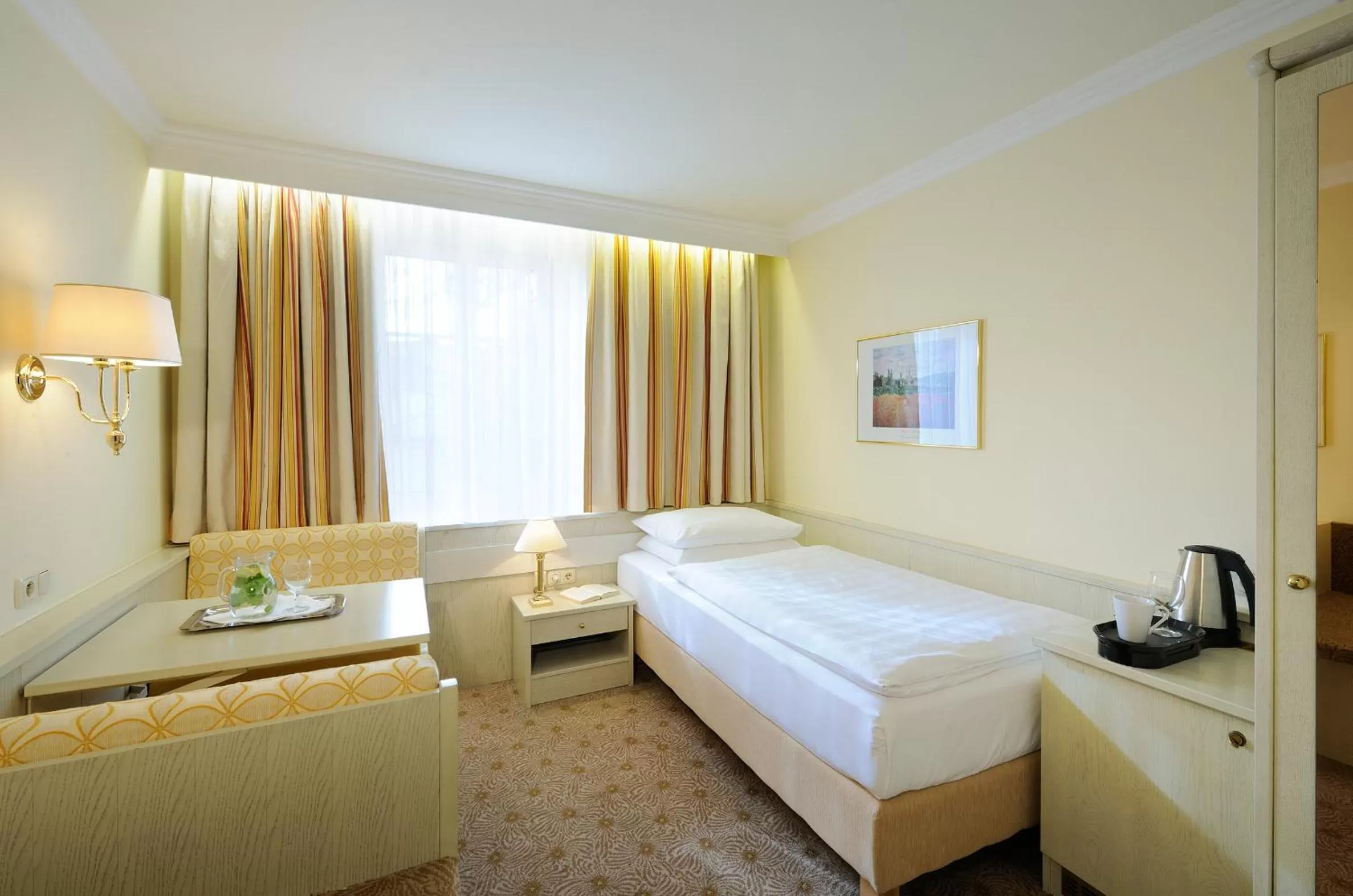 Photo of the whole room, Bed in Hotel Scherer