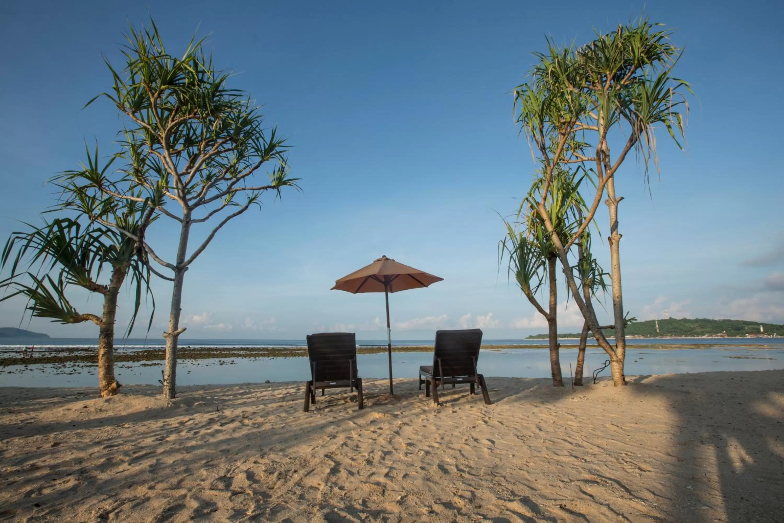 Beach in Sunset House Gili Meno