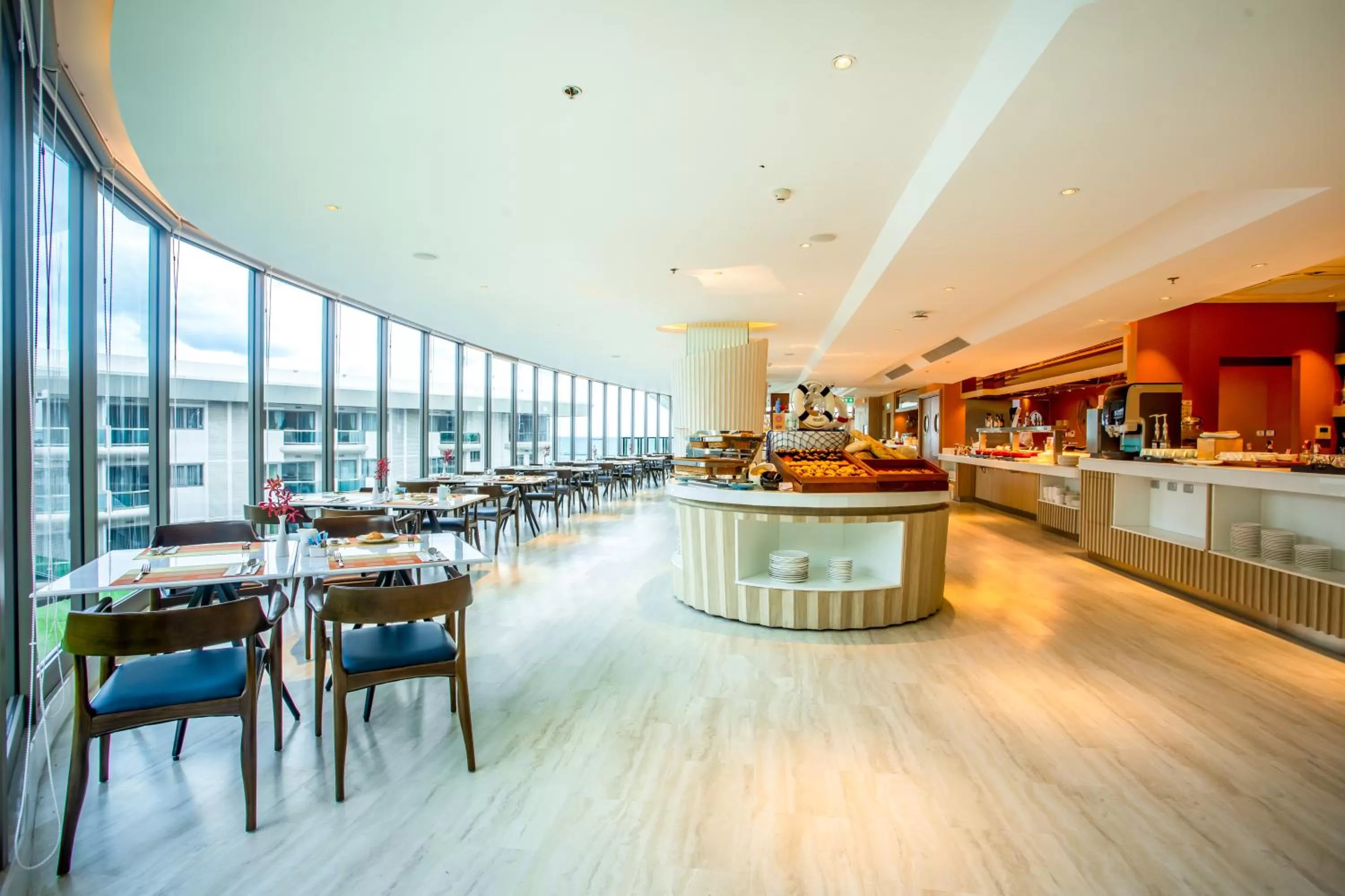 Restaurant/places to eat in Centara Sonrisa Residences & Suites Sriracha - SHA Extra Plus