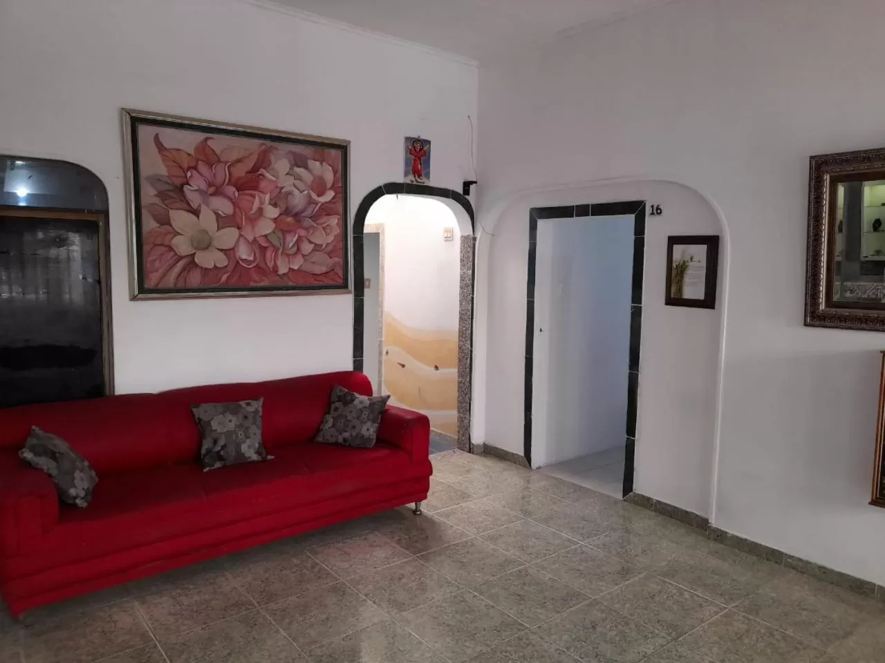 Tita’s Airport Hotel