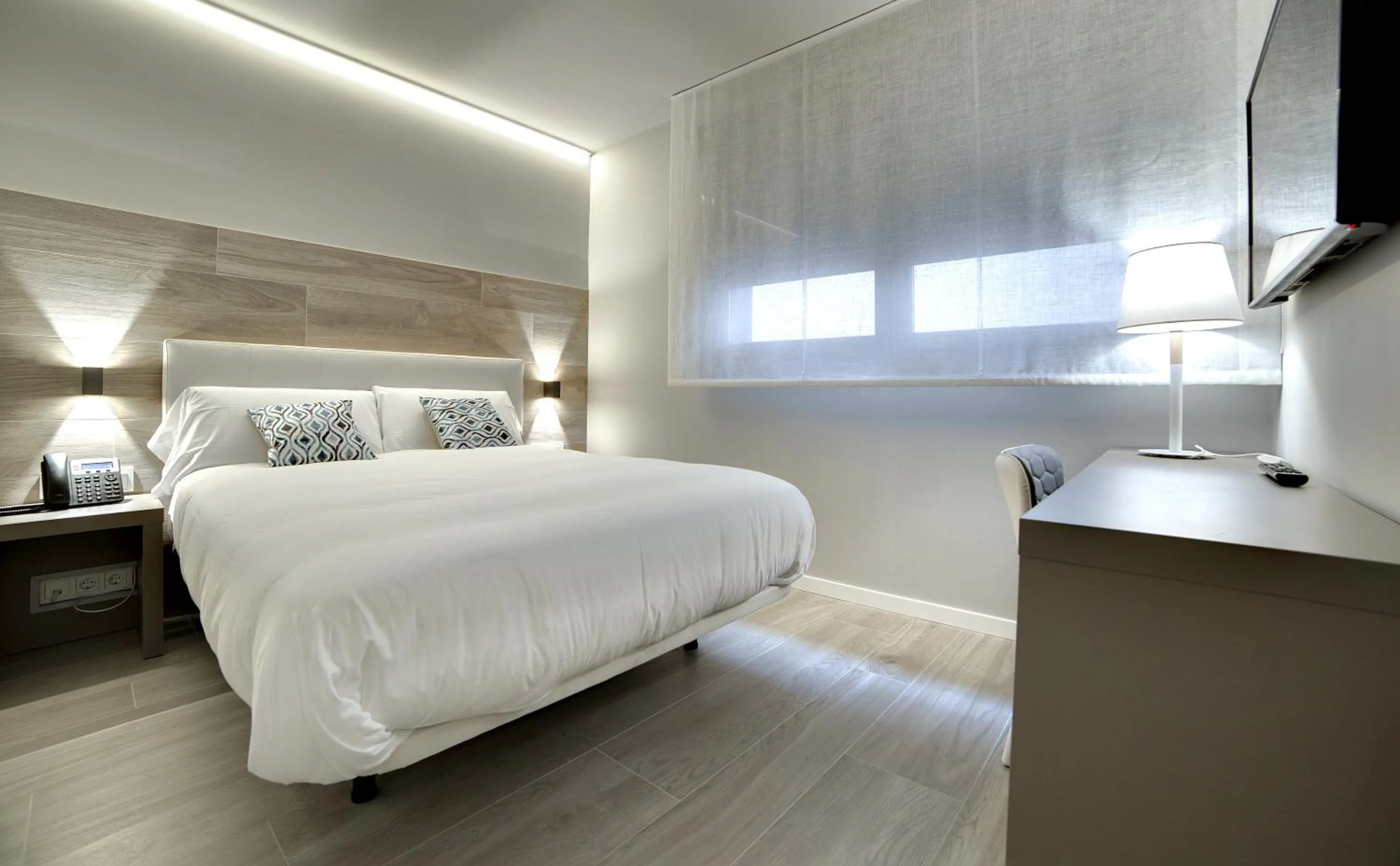 Photo of the whole room, Bed in Hotel Lemik