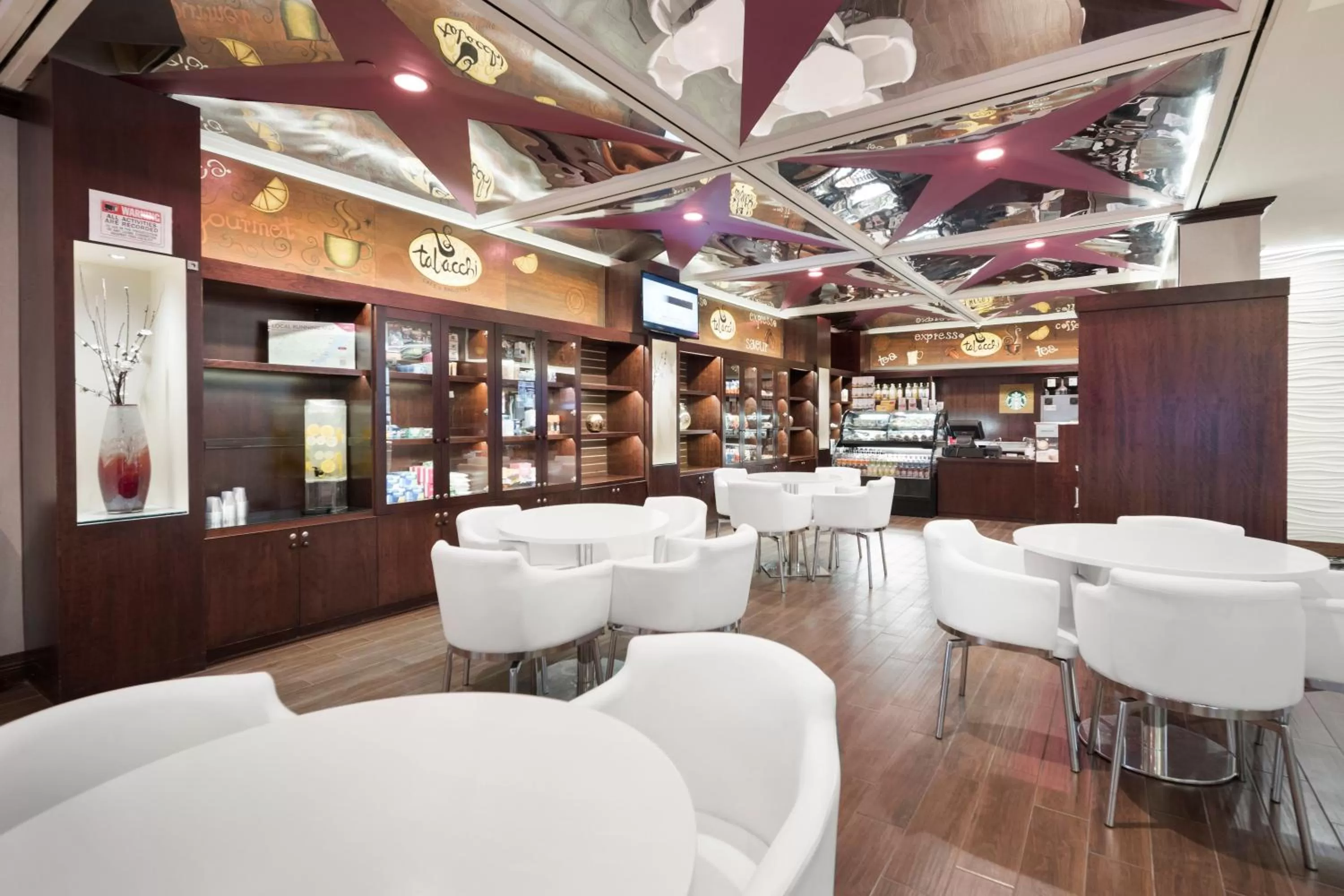 Restaurant/places to eat in Fort Pontchartrain Detroit, a Wyndham Hotel