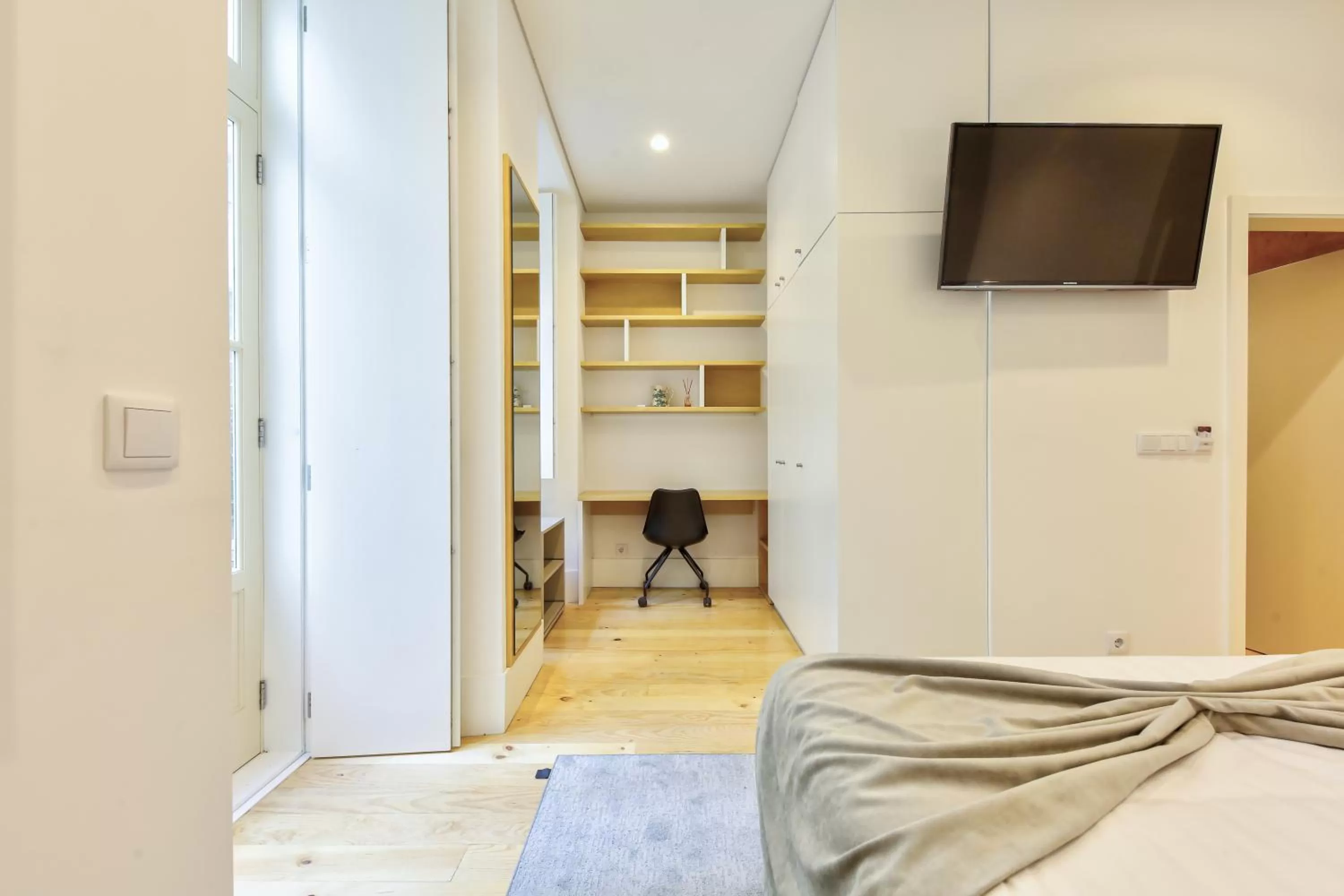 Seating area, Bed in Avenue Garden