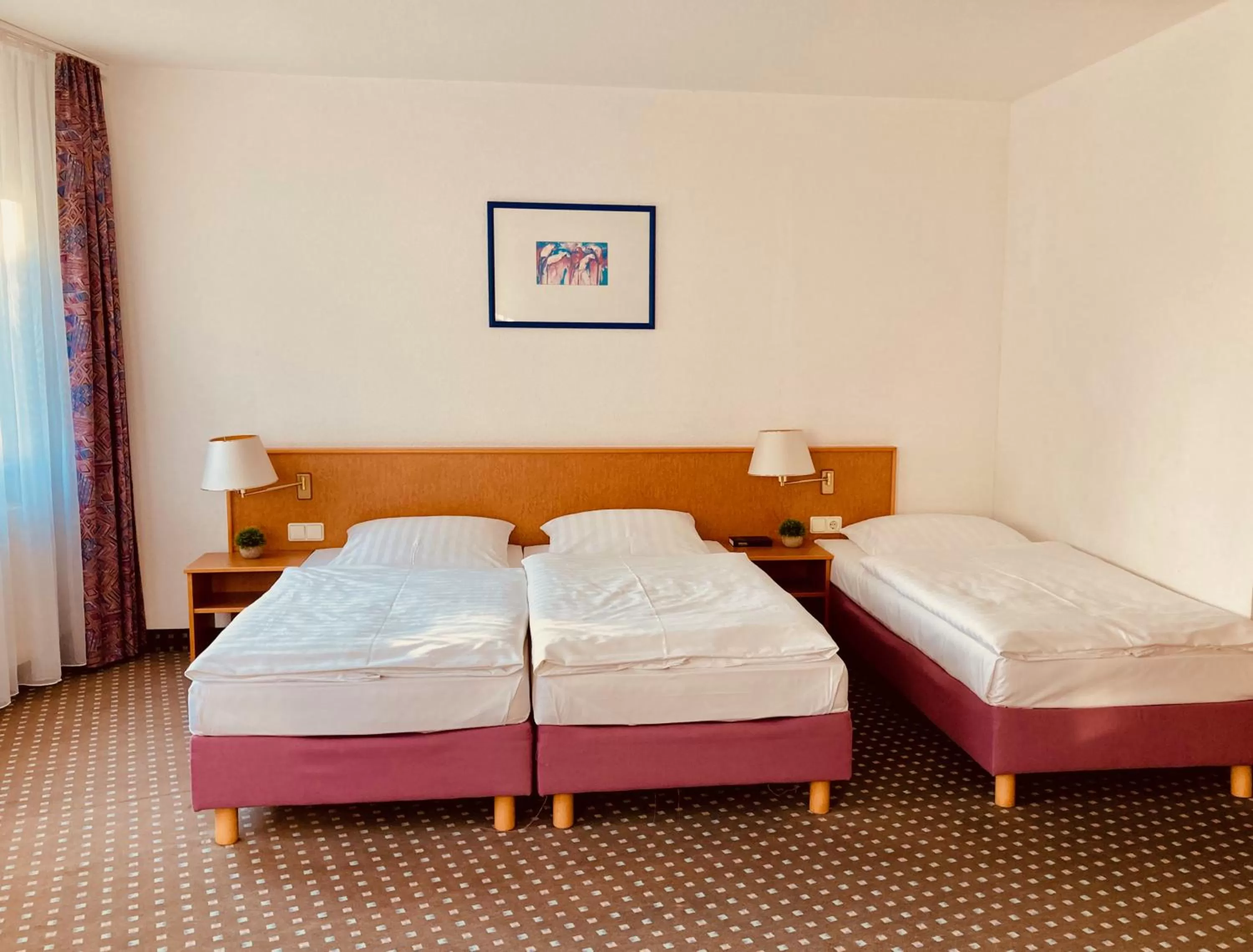 Photo of the whole room, Bed in Akzent Congresshotel Hoyerswerda