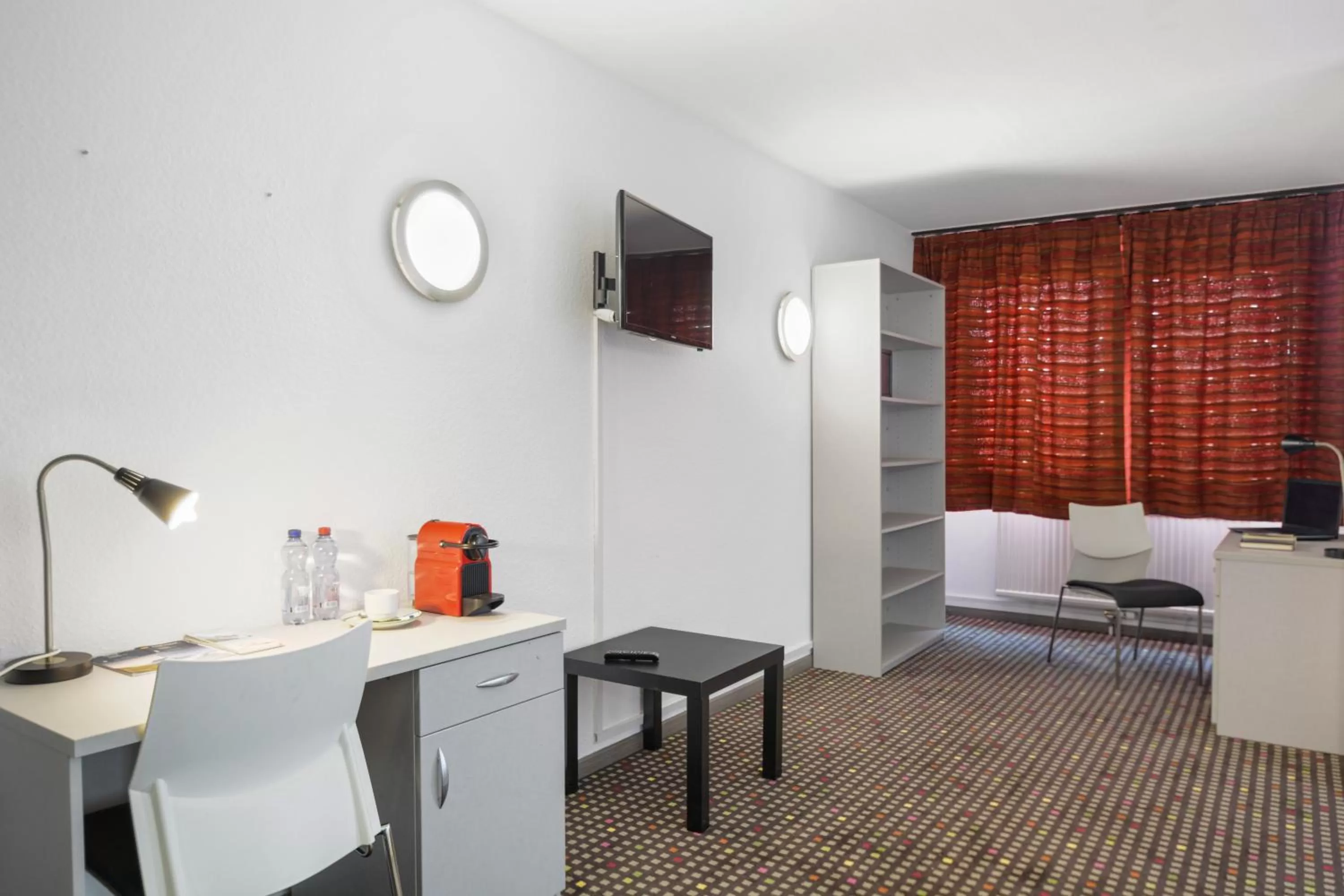 TV and multimedia in Neuchâtel City Hôtel