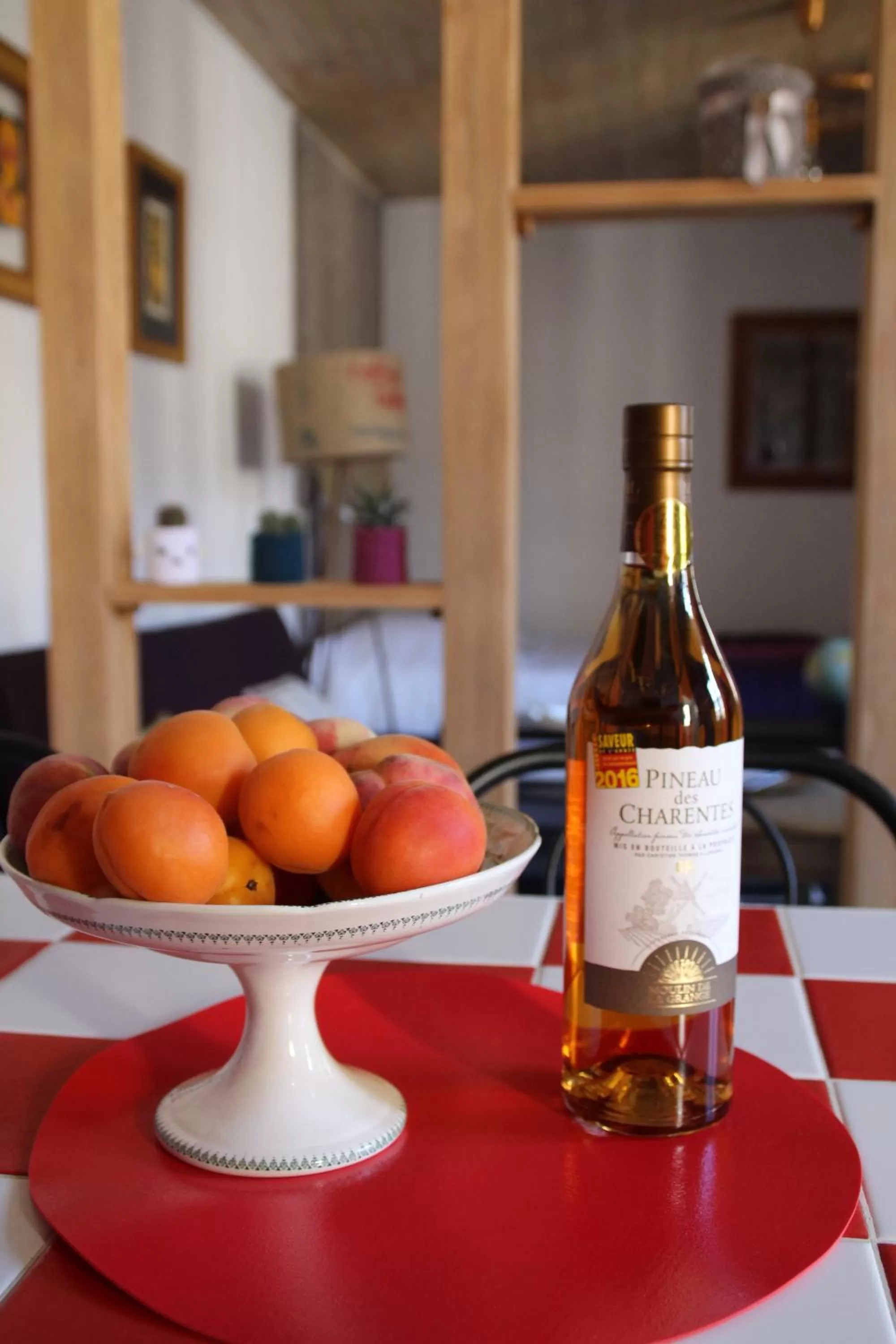 Alcoholic drinks in Une Chambre en Ville