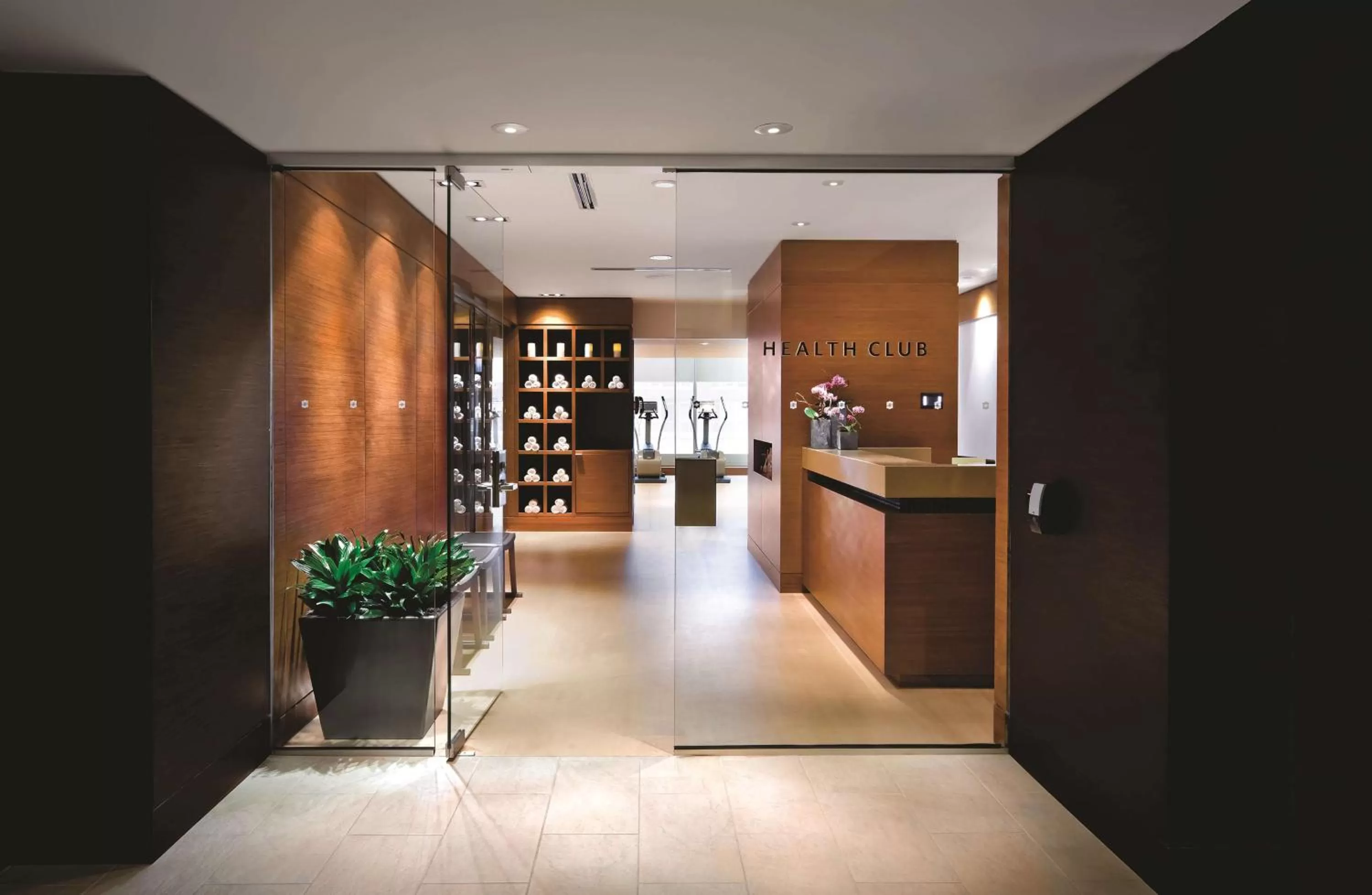 Spa and wellness centre/facilities in Shangri-La Toronto