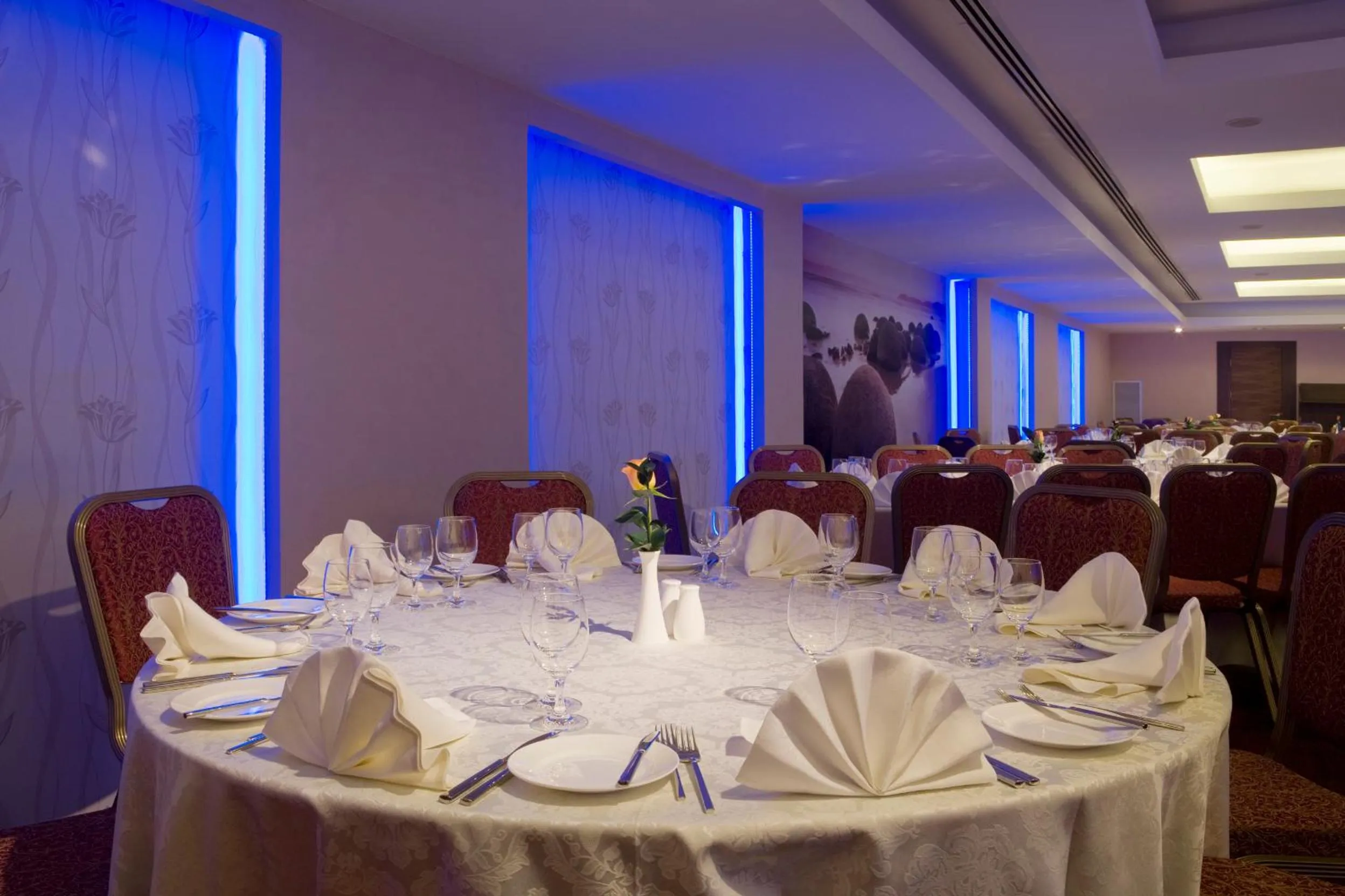 Restaurant/places to eat in St. George Hotel