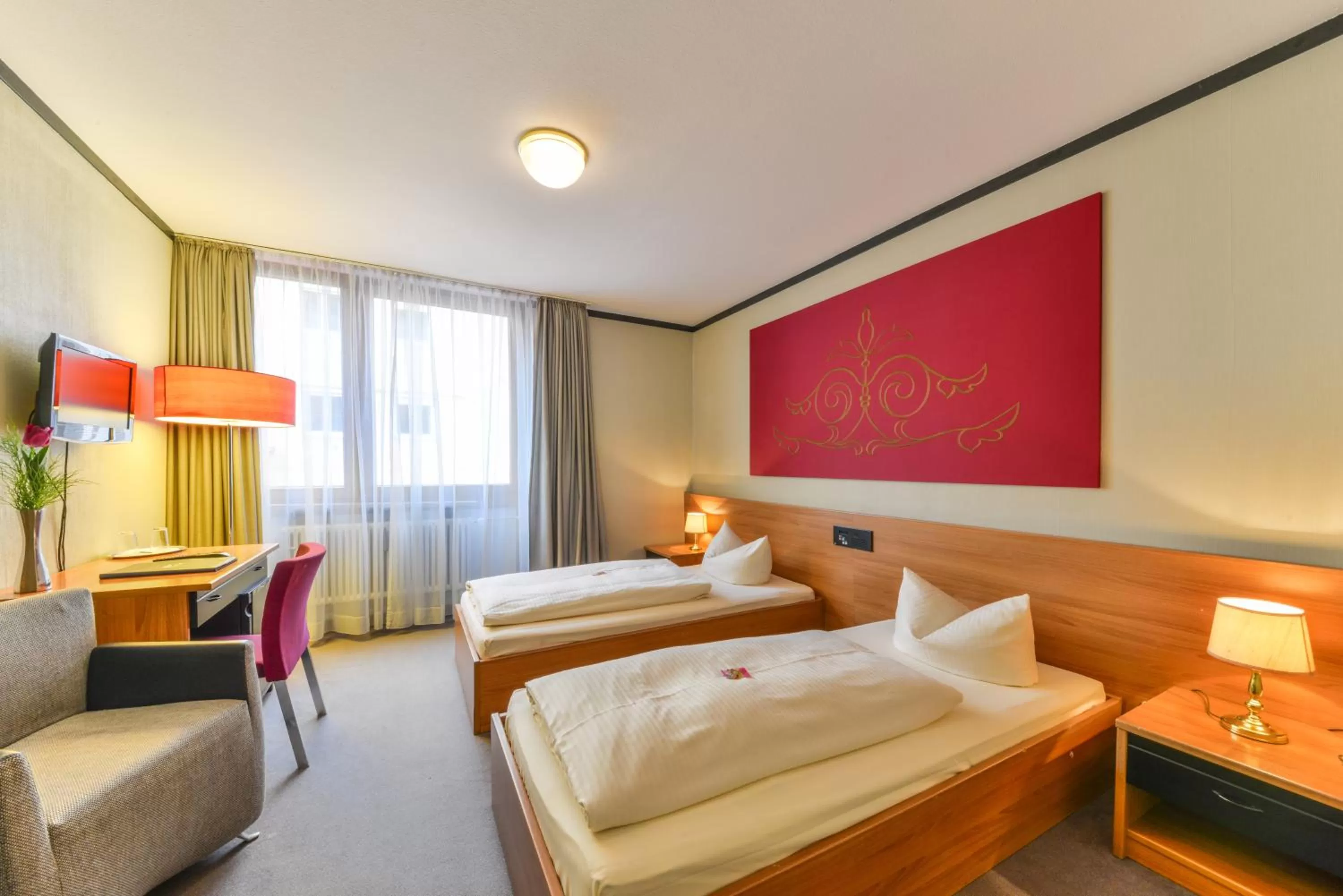 Photo of the whole room, Bed in Hotel Fidelio