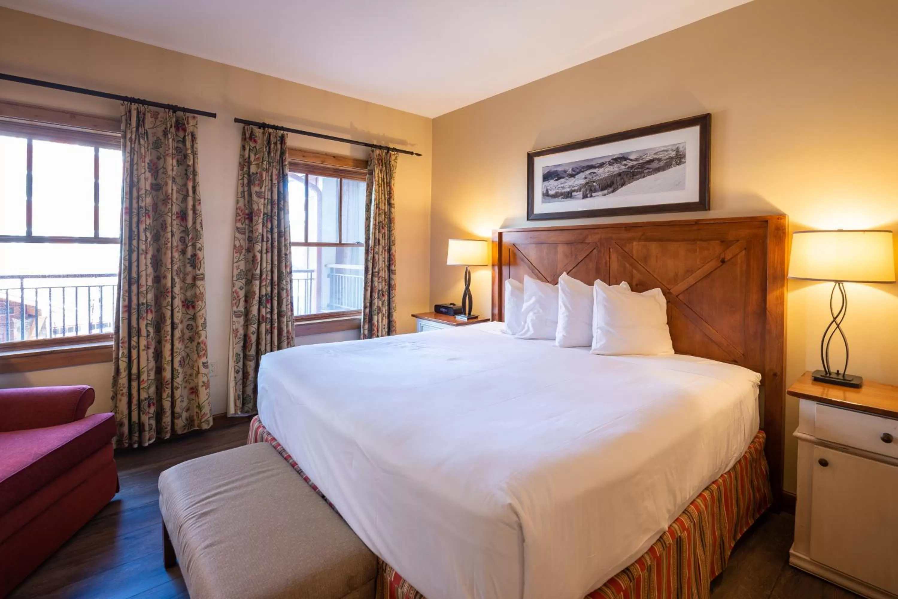 Bed in The Lodge at Mountaineer Square