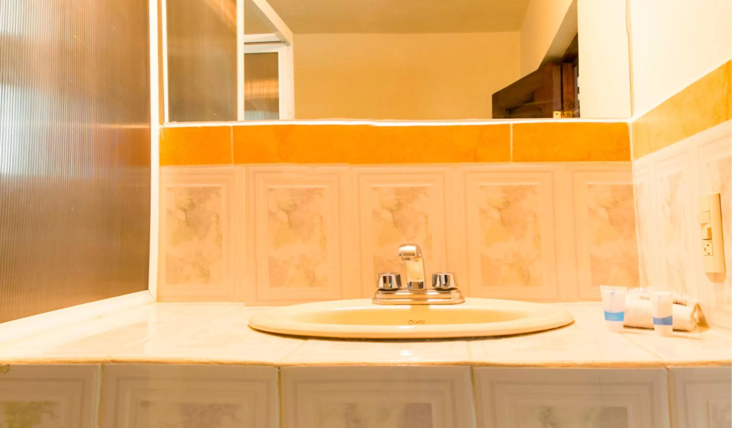 Bathroom in Hotel Expres By Hosting House