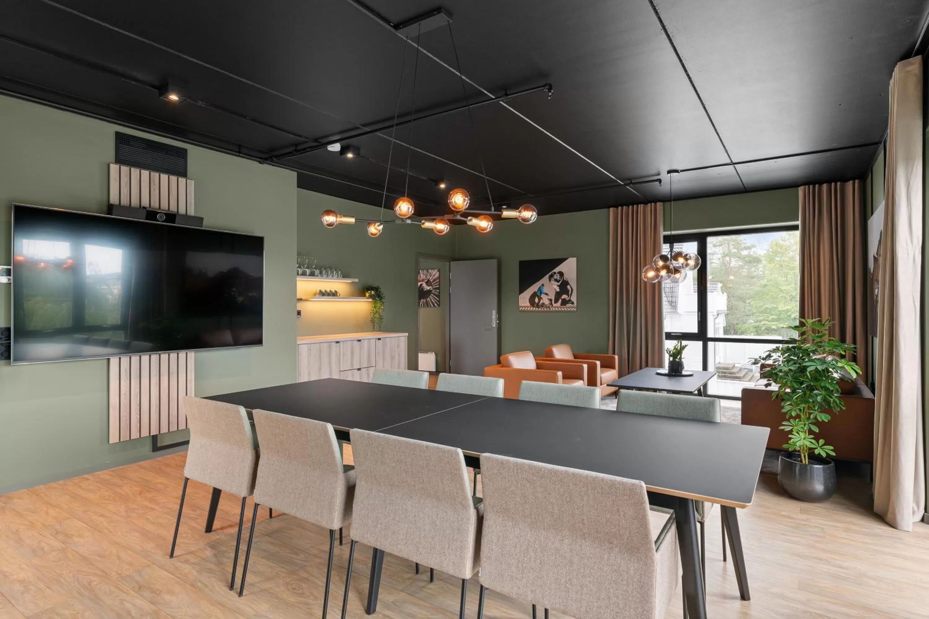 TV and multimedia in Hotell Jæren