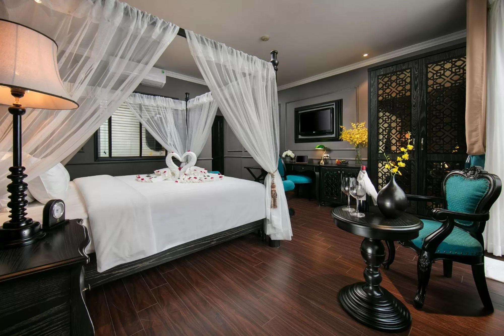 Photo of the whole room, Bed in Grande Collection Hotel & Spa