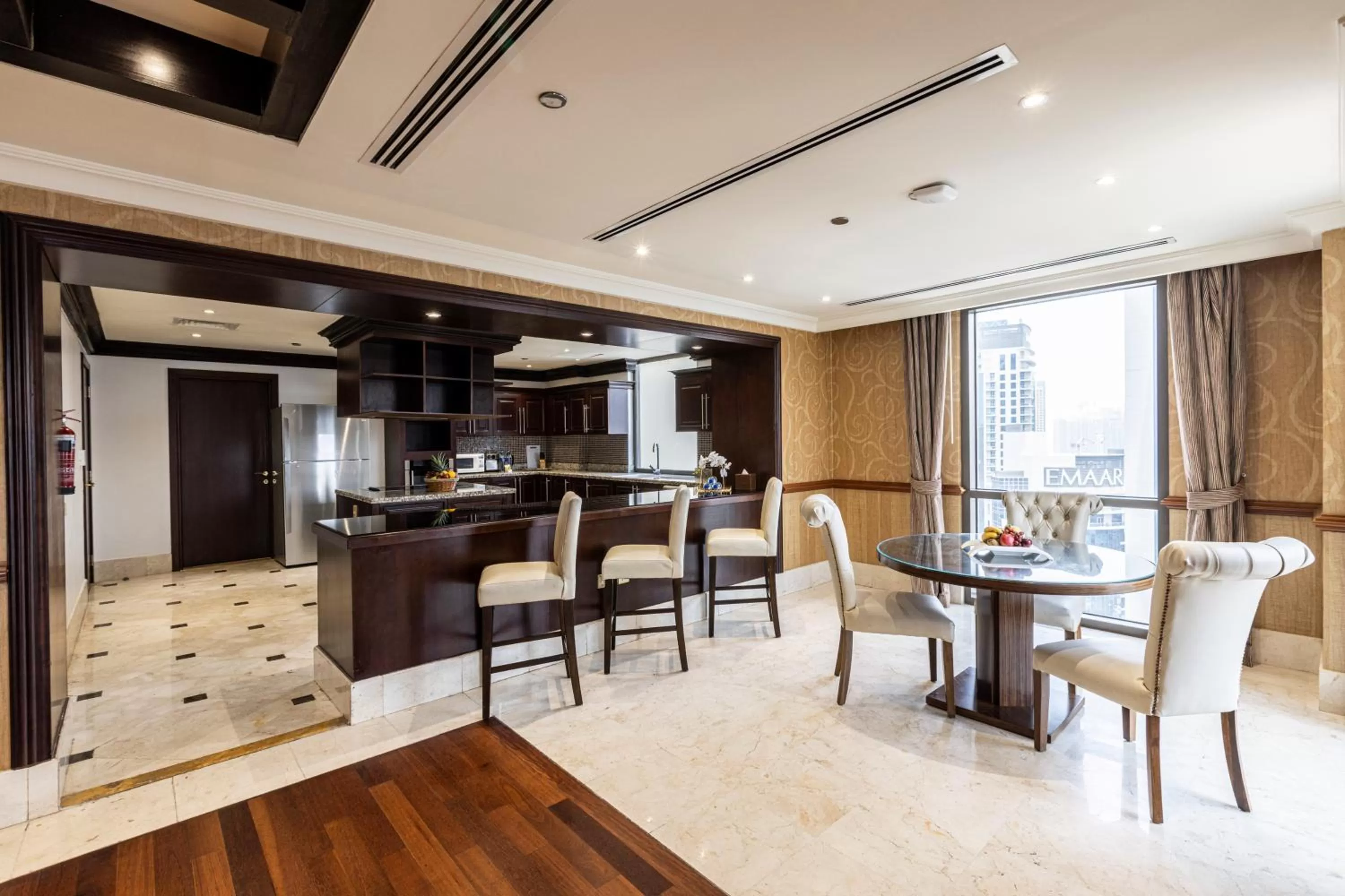 Dining area in Roda Amwaj Suites Jumeirah Beach Residence