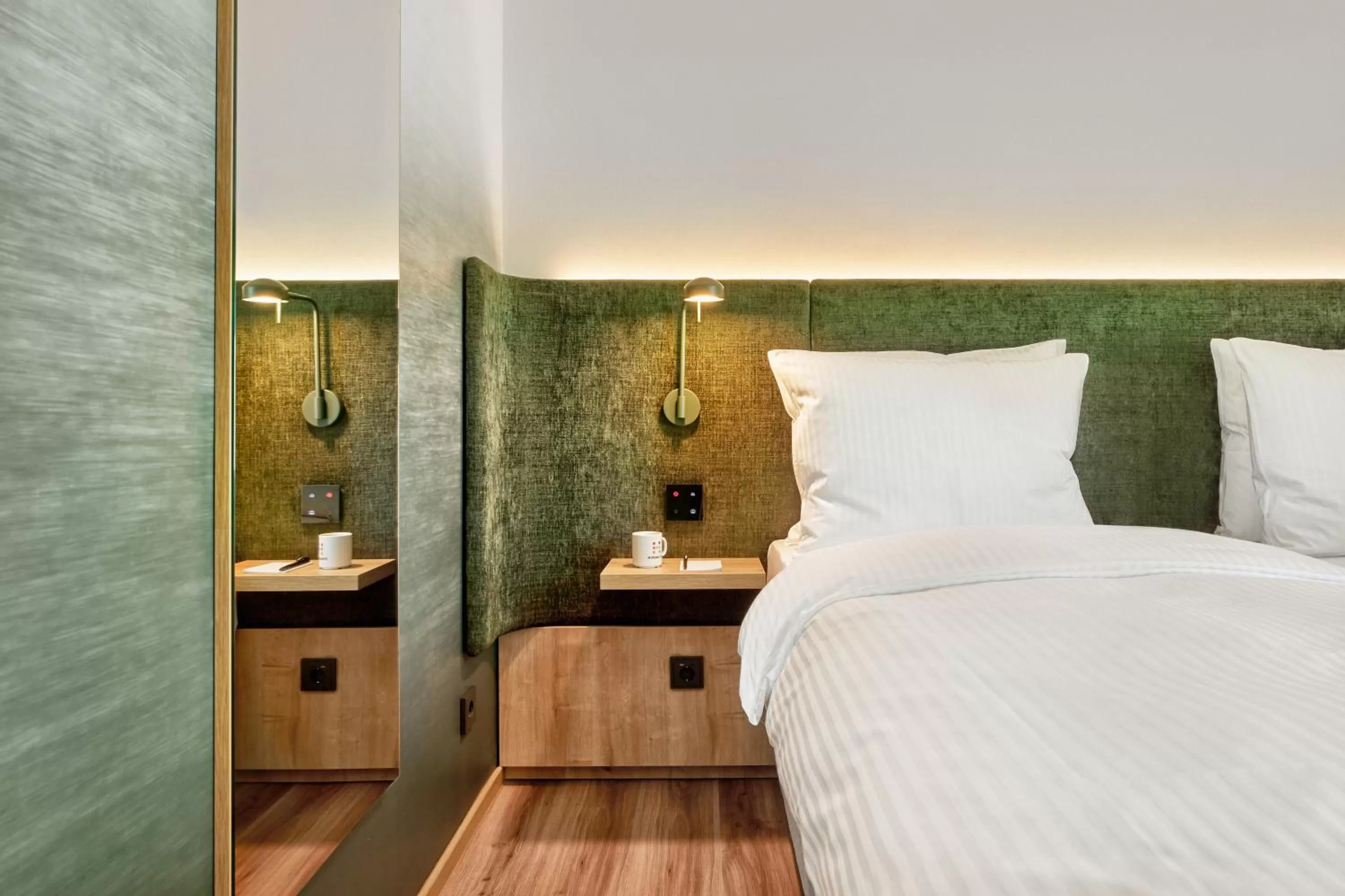 Bed in H+ Hotel Frankfurt Eschborn