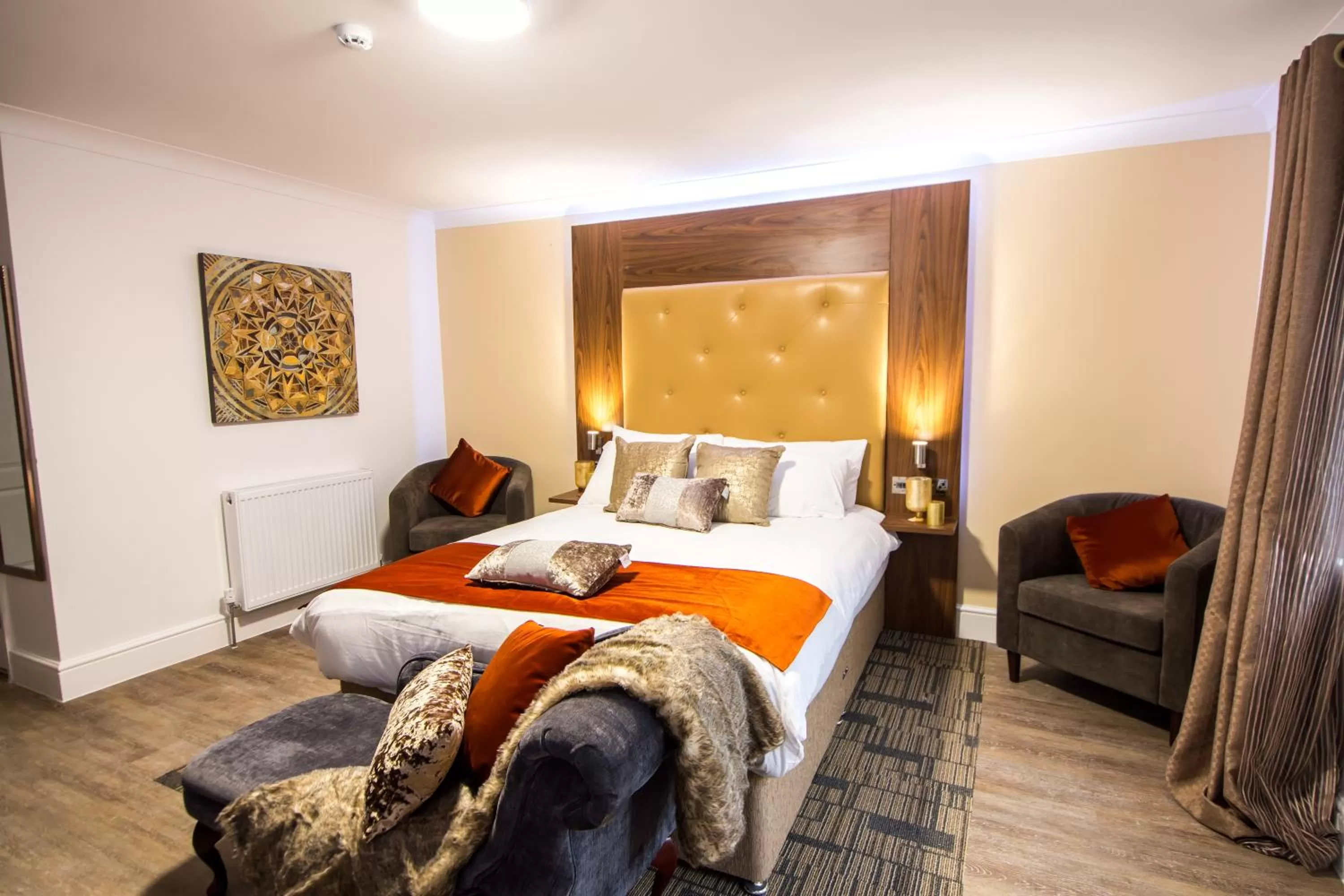 Bed in Trivelles Gatwick Hotel & airport Parking