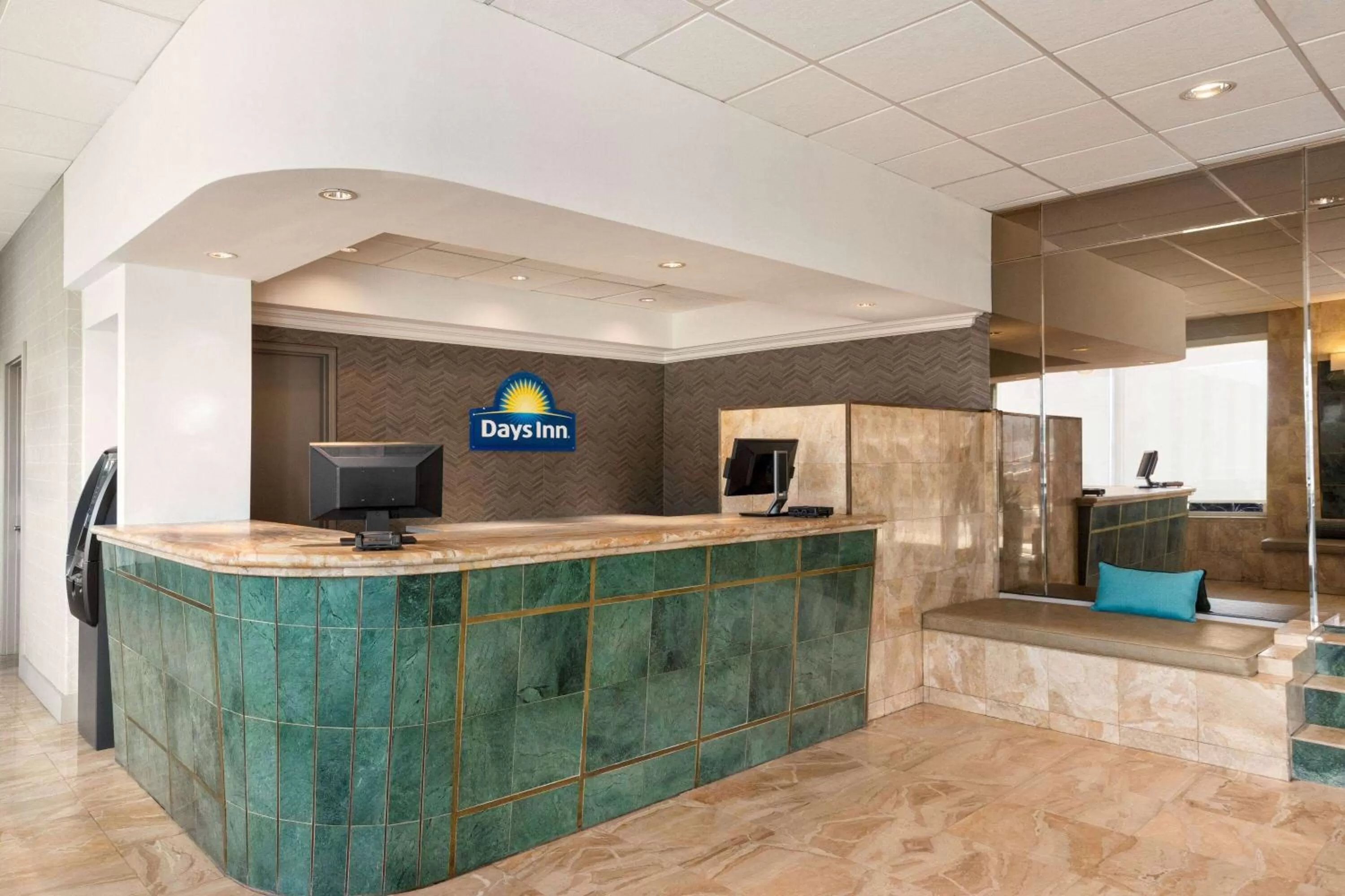 Lobby or reception in Days Inn by Wyndham Miami Airport North
