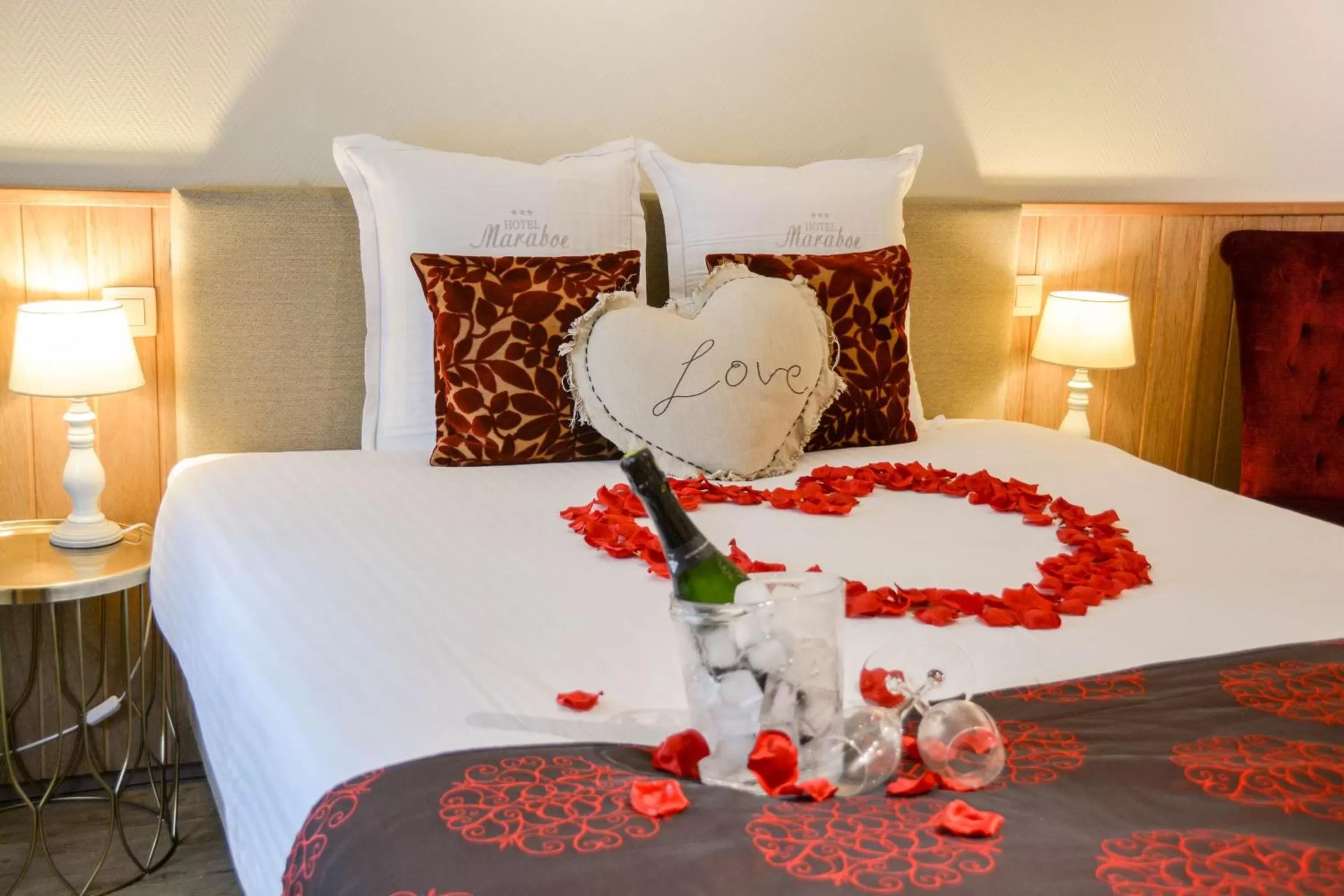 Bedroom, Bed in Hotel Maraboe