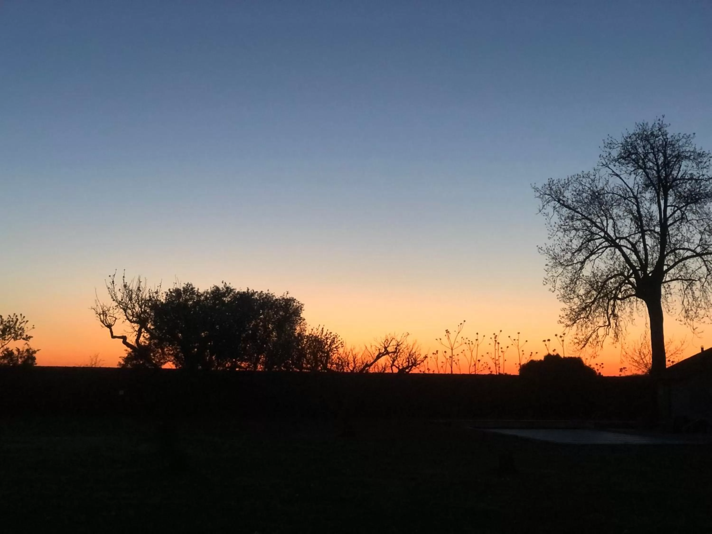 Sunrise/Sunset in La plaine de l'Angelus