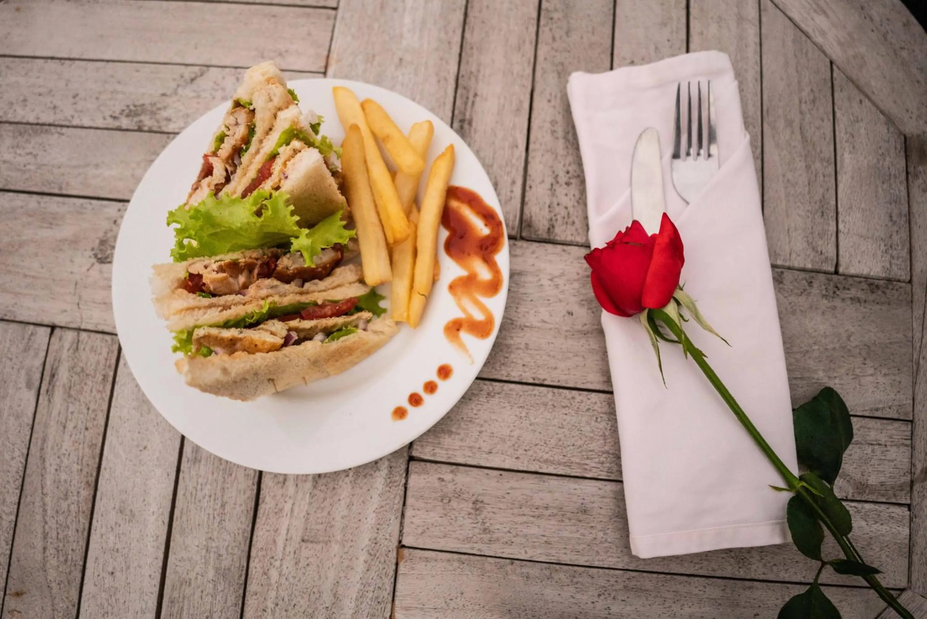 Food and drinks in Forest View Lodge