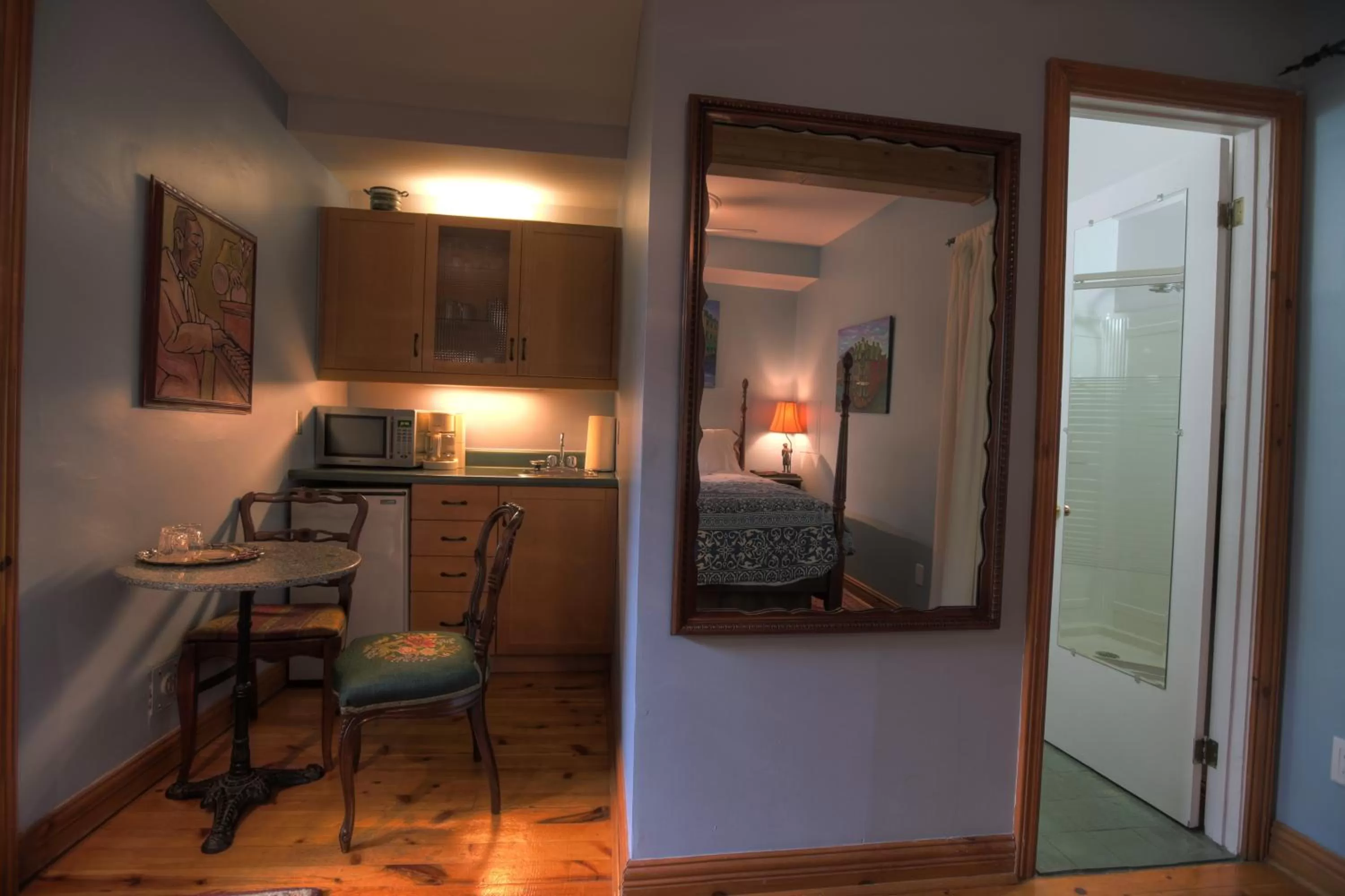 Kitchen or kitchenette, Lounge/Bar in La Loggia Art B&B