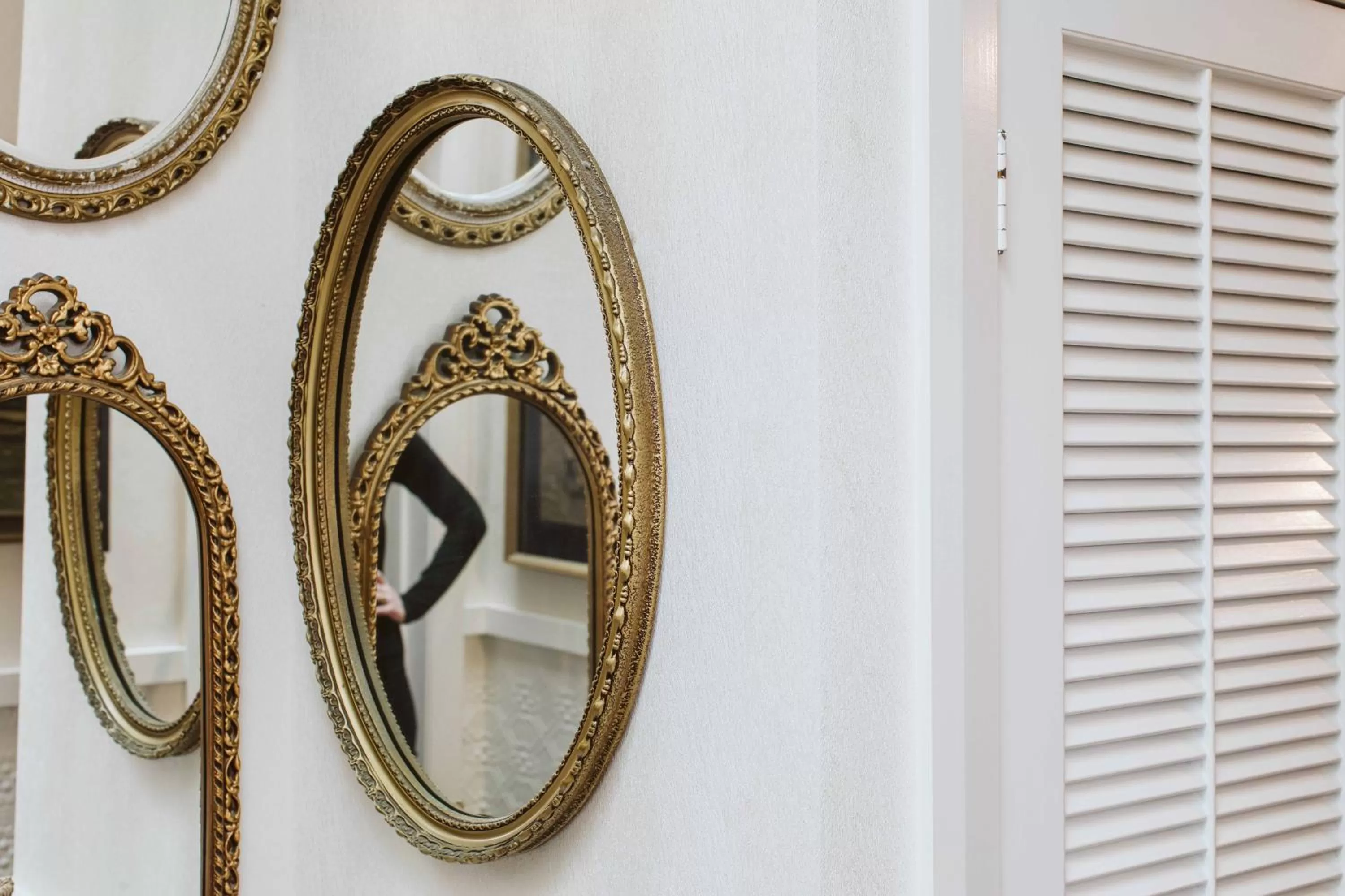 Decorative detail in The State Hotel