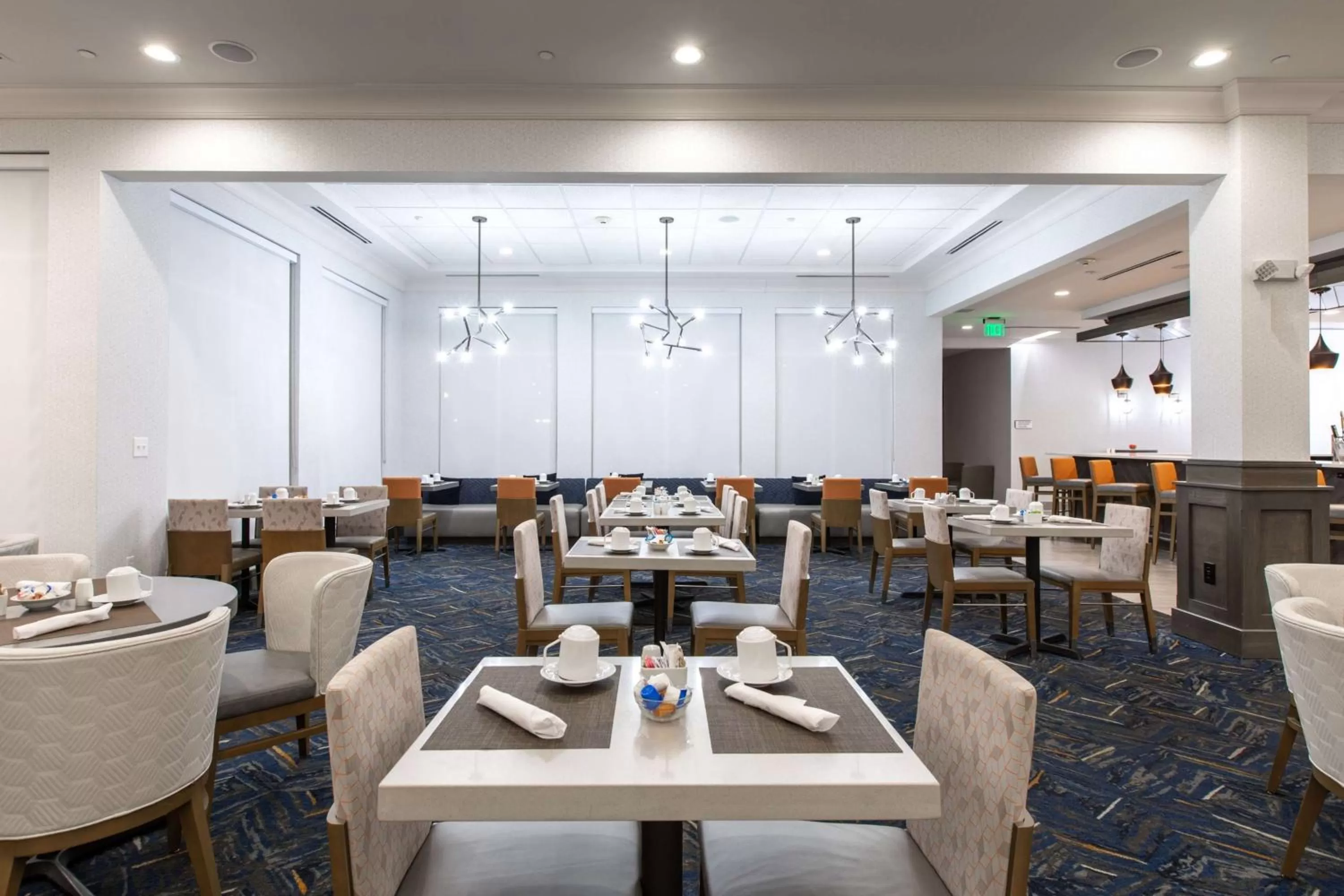 Restaurant/places to eat in Hilton Garden Inn Lynchburg