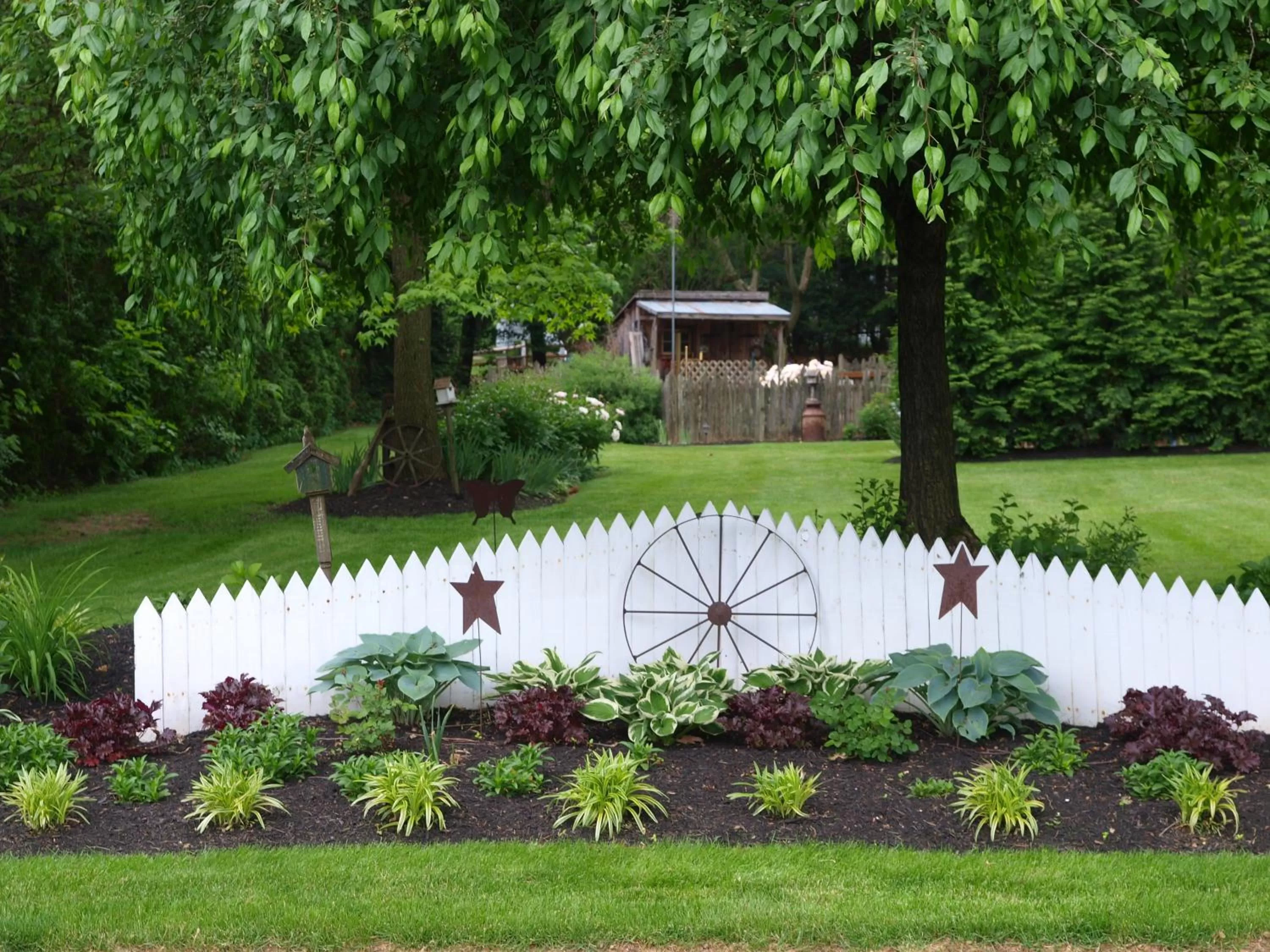 Garden in 1825 Inn Bed and Breakfast
