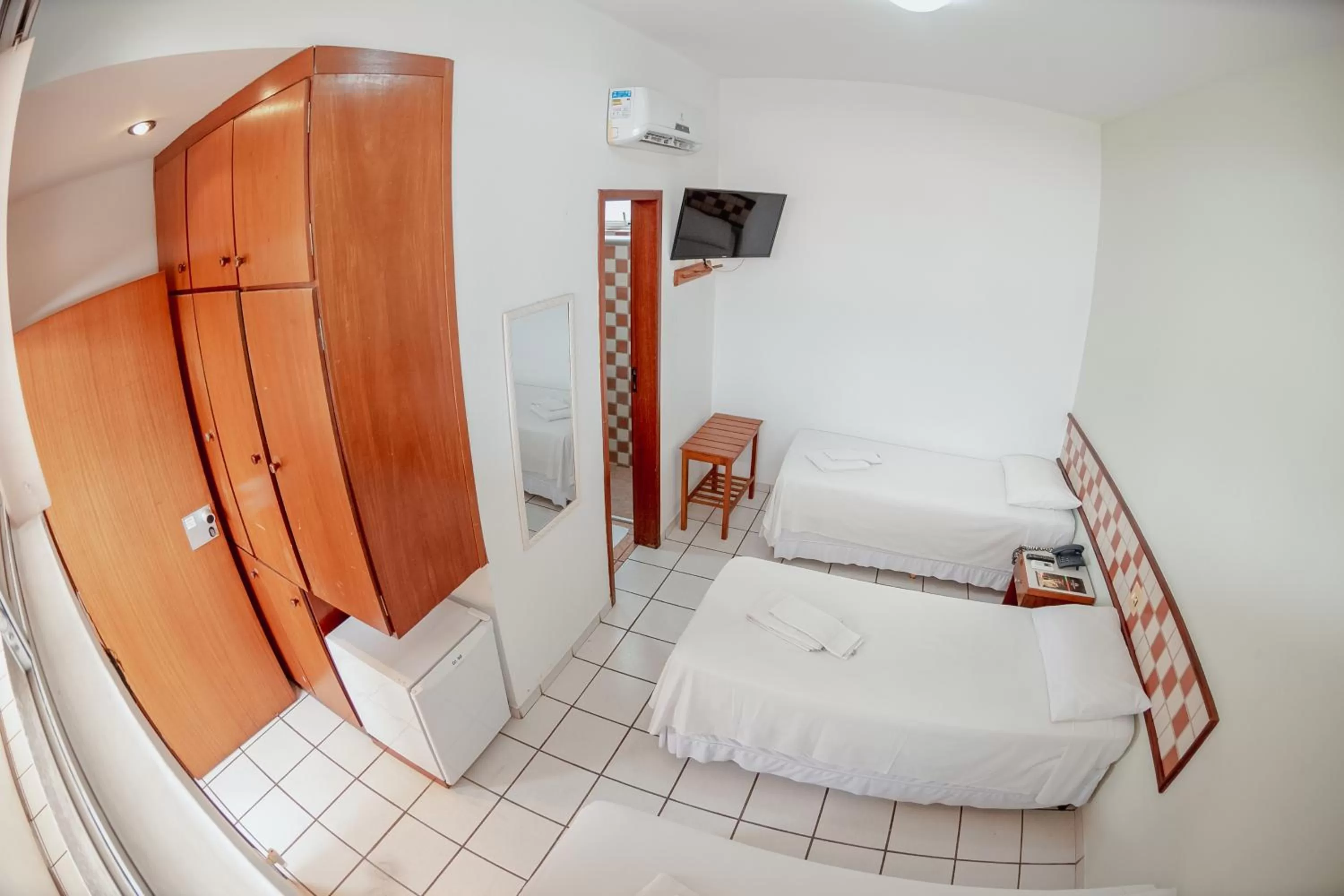 Photo of the whole room, Bed in Hotel Metropolitano