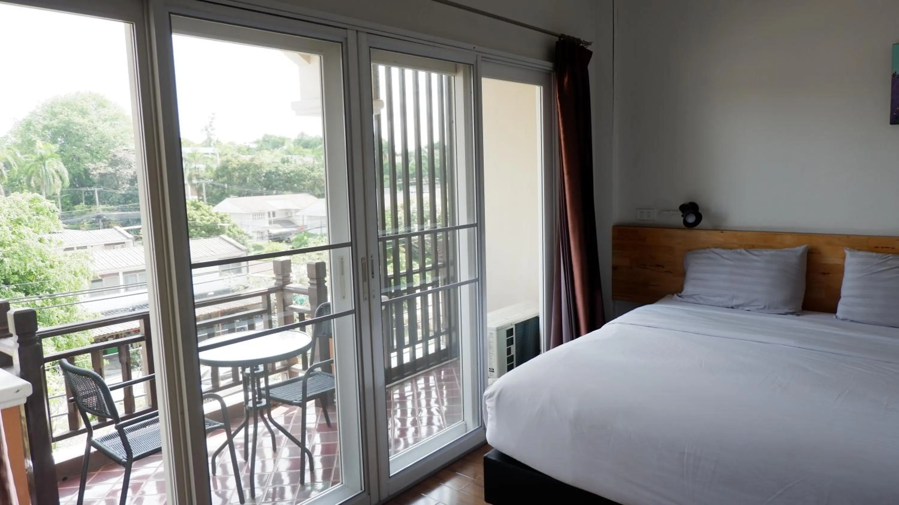 City view, Bed in Daizy House