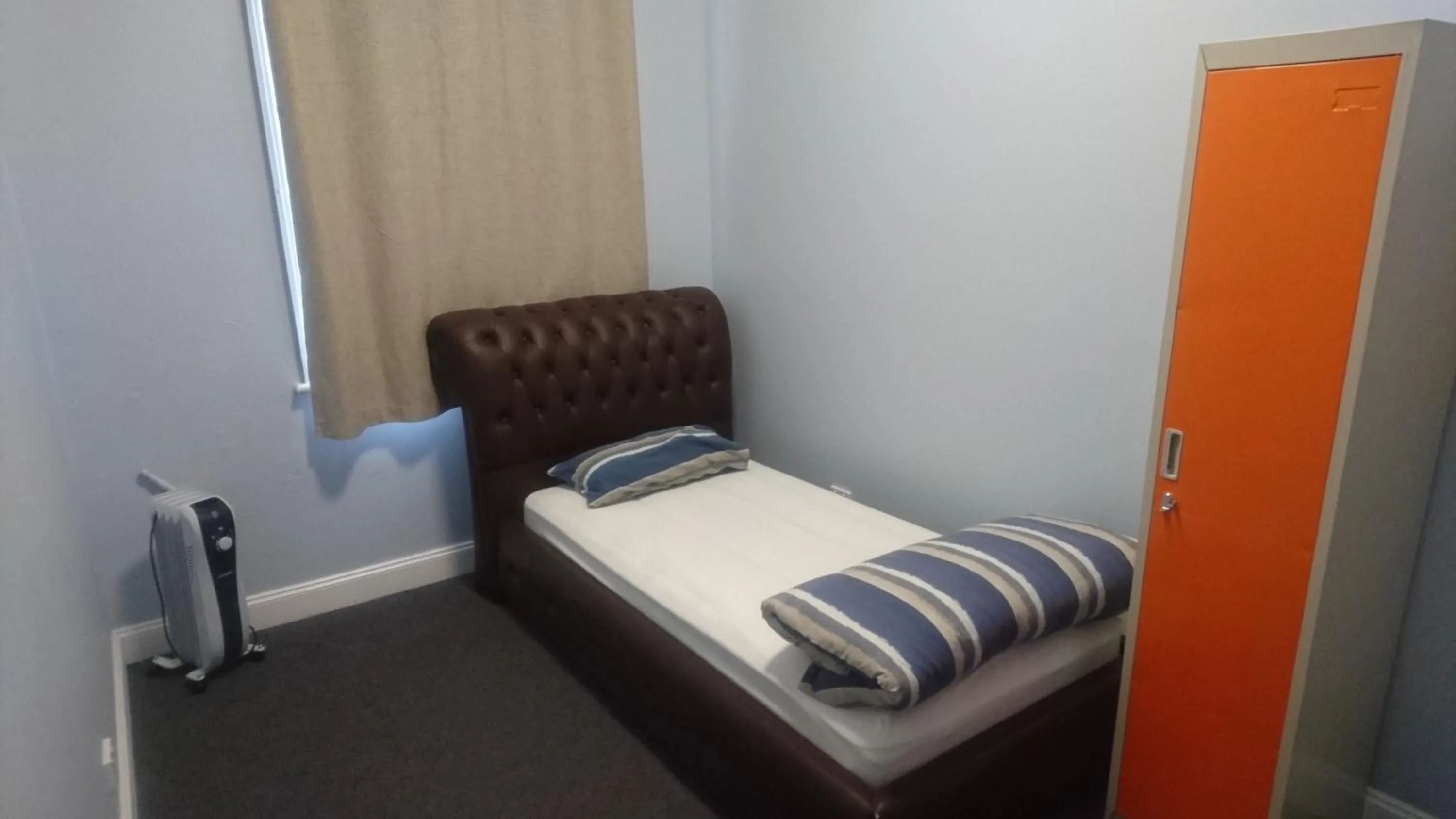 Bed in Backpackers Imperial Hotel