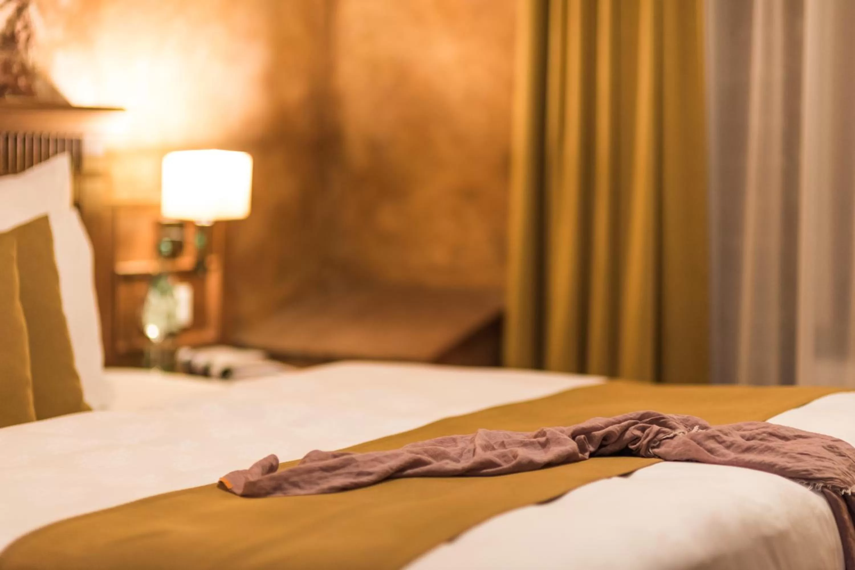 Bed in Romantik Hotel Scheelehof Stralsund