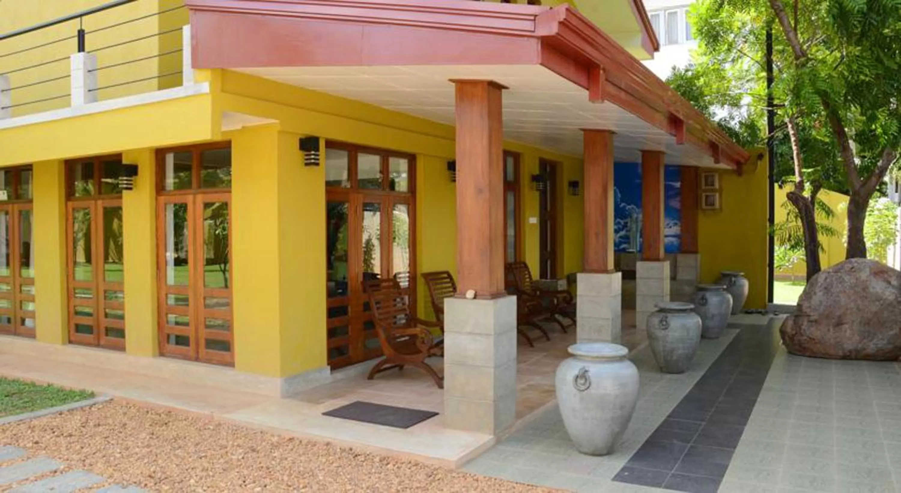 Patio in Inlak Garden Hotel