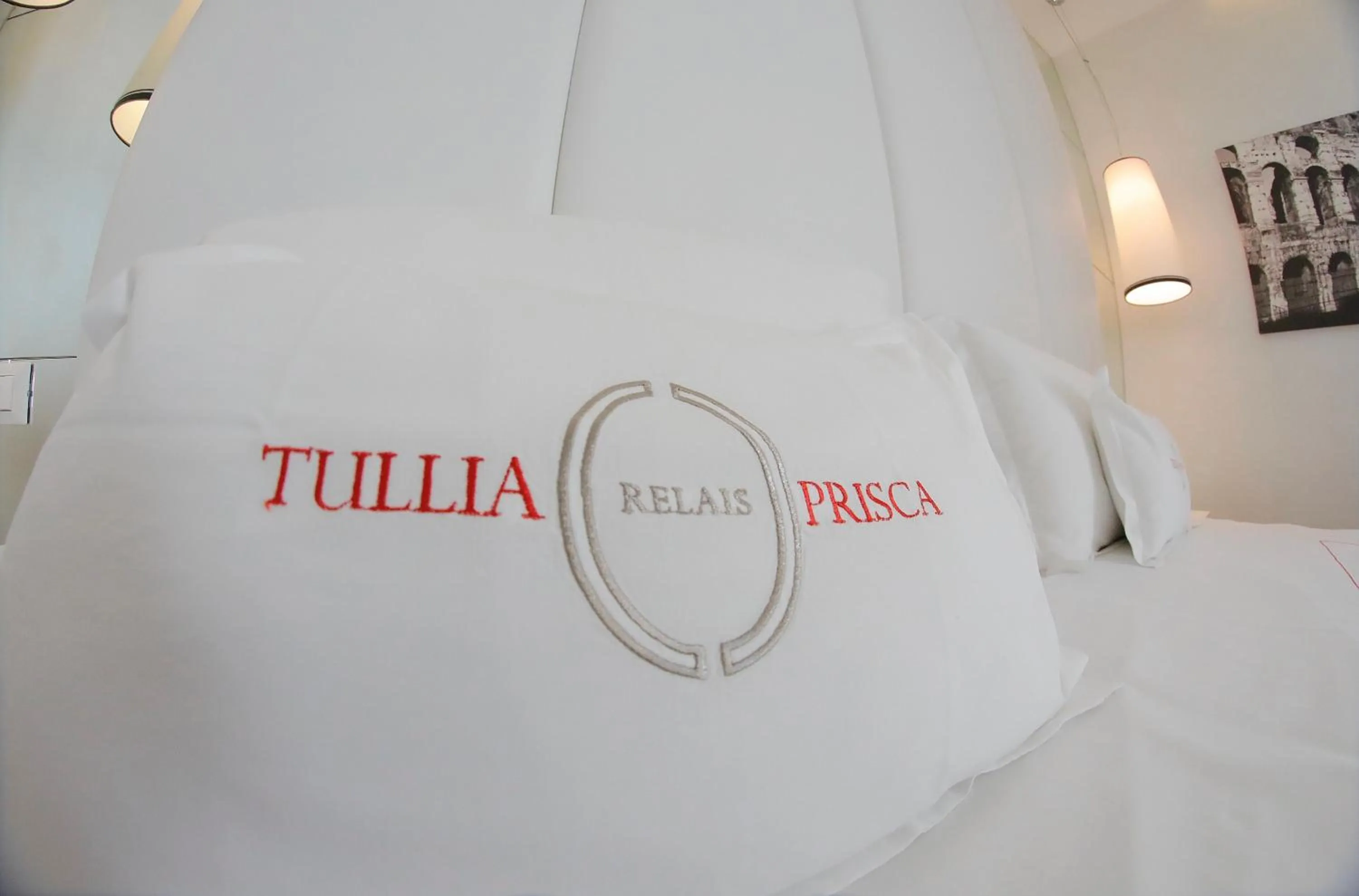 Decorative detail, Bed in Tullia&Prisca Relais