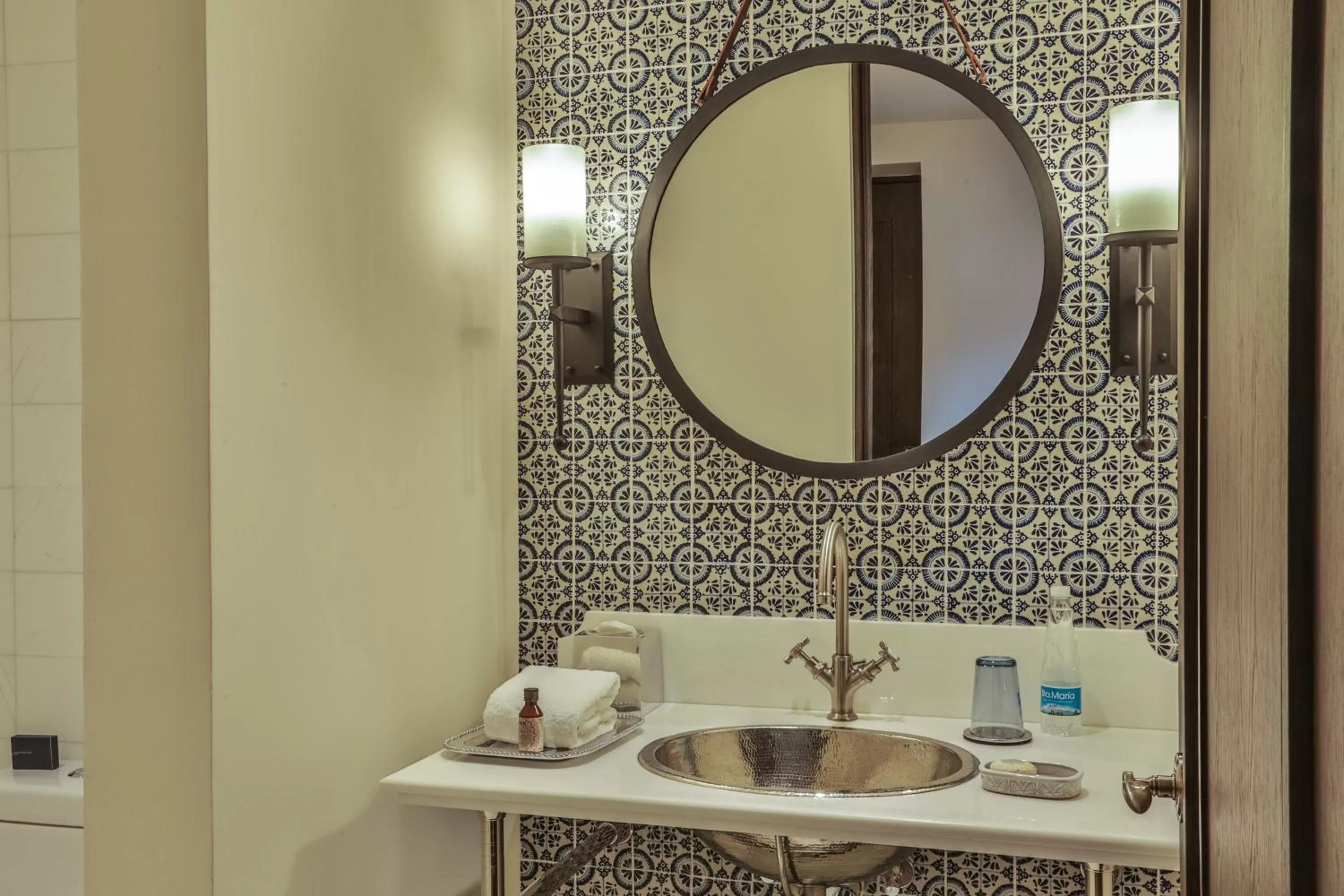 Bathroom in Banyan Tree Puebla