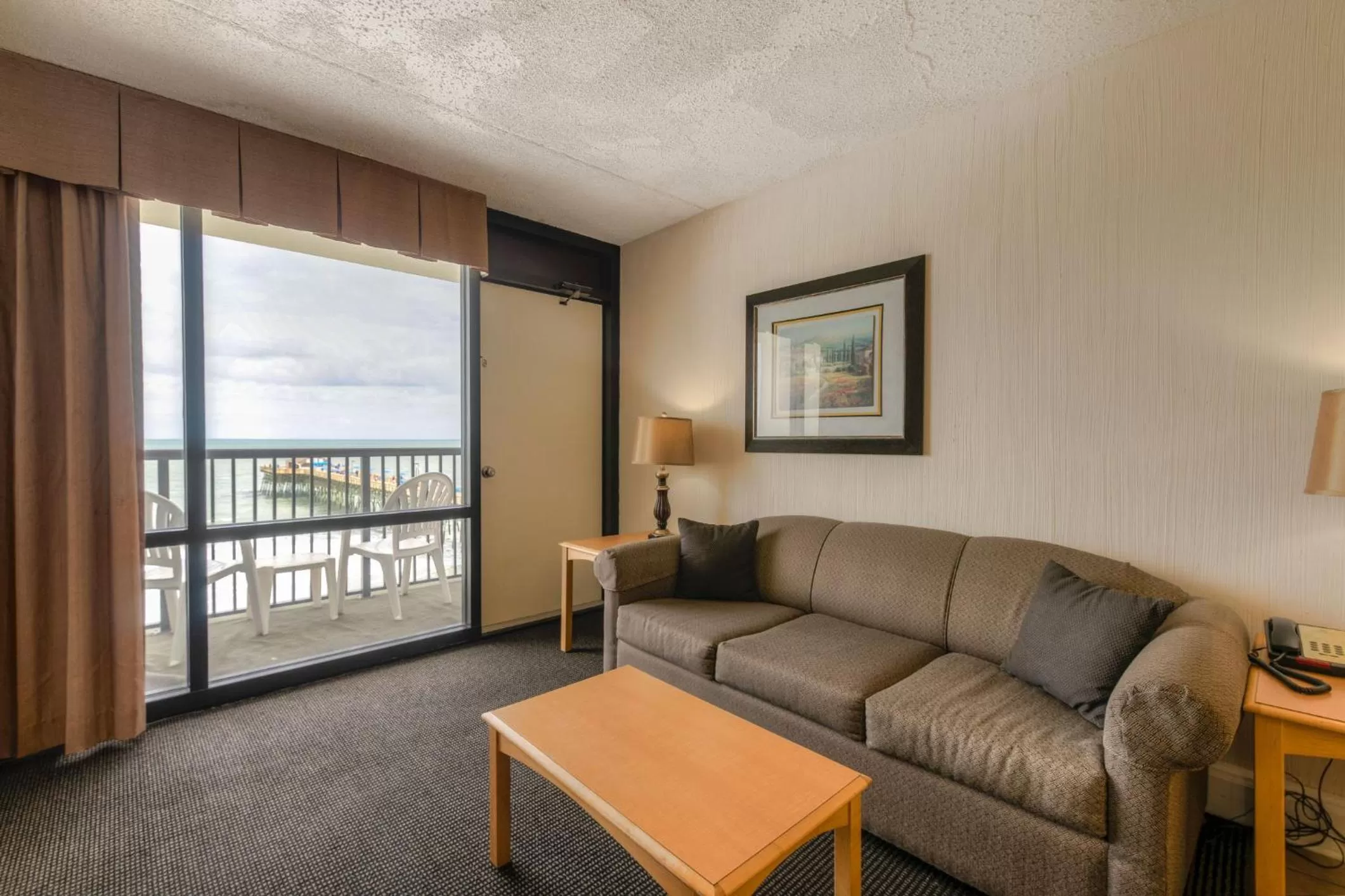 Seating Area in Kingfisher Inn