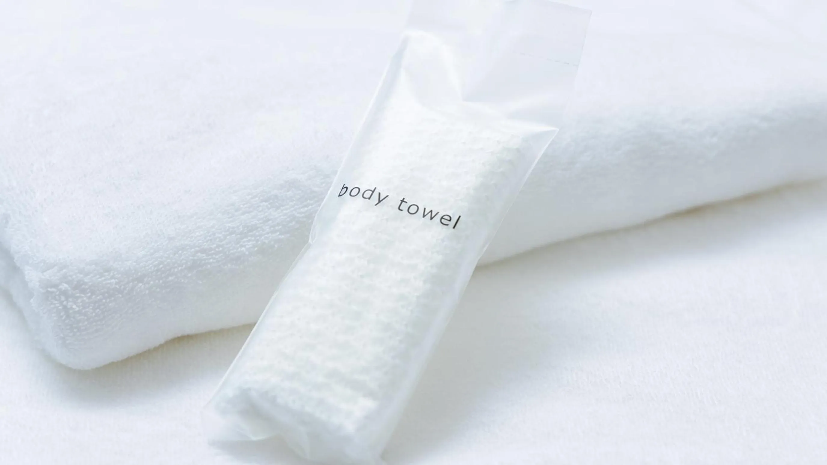 Bed in JR-East Hotel Mets Yokohama