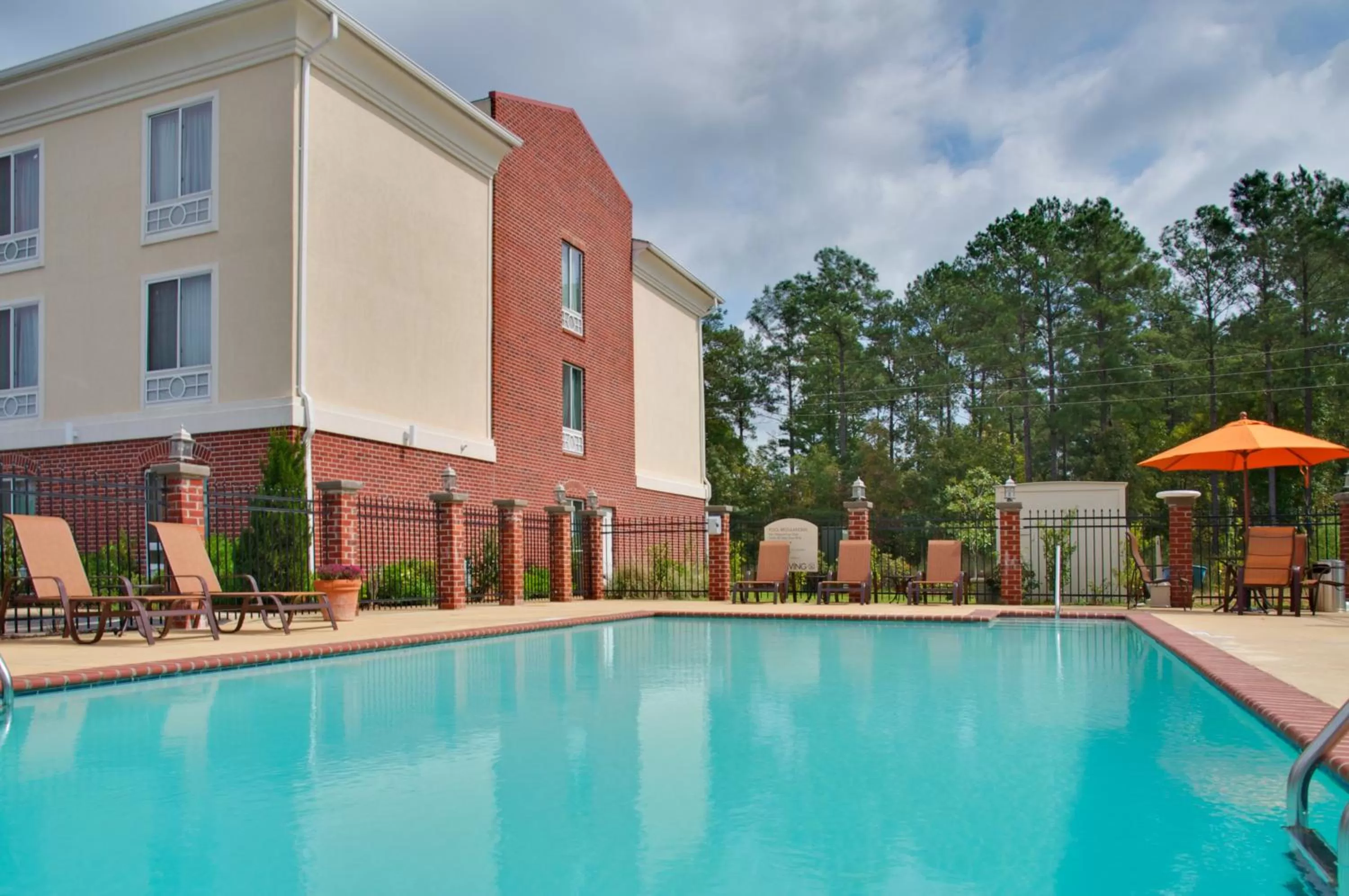 Swimming pool in Holiday Inn Express Hotel and Suites Natchitoches by IHG