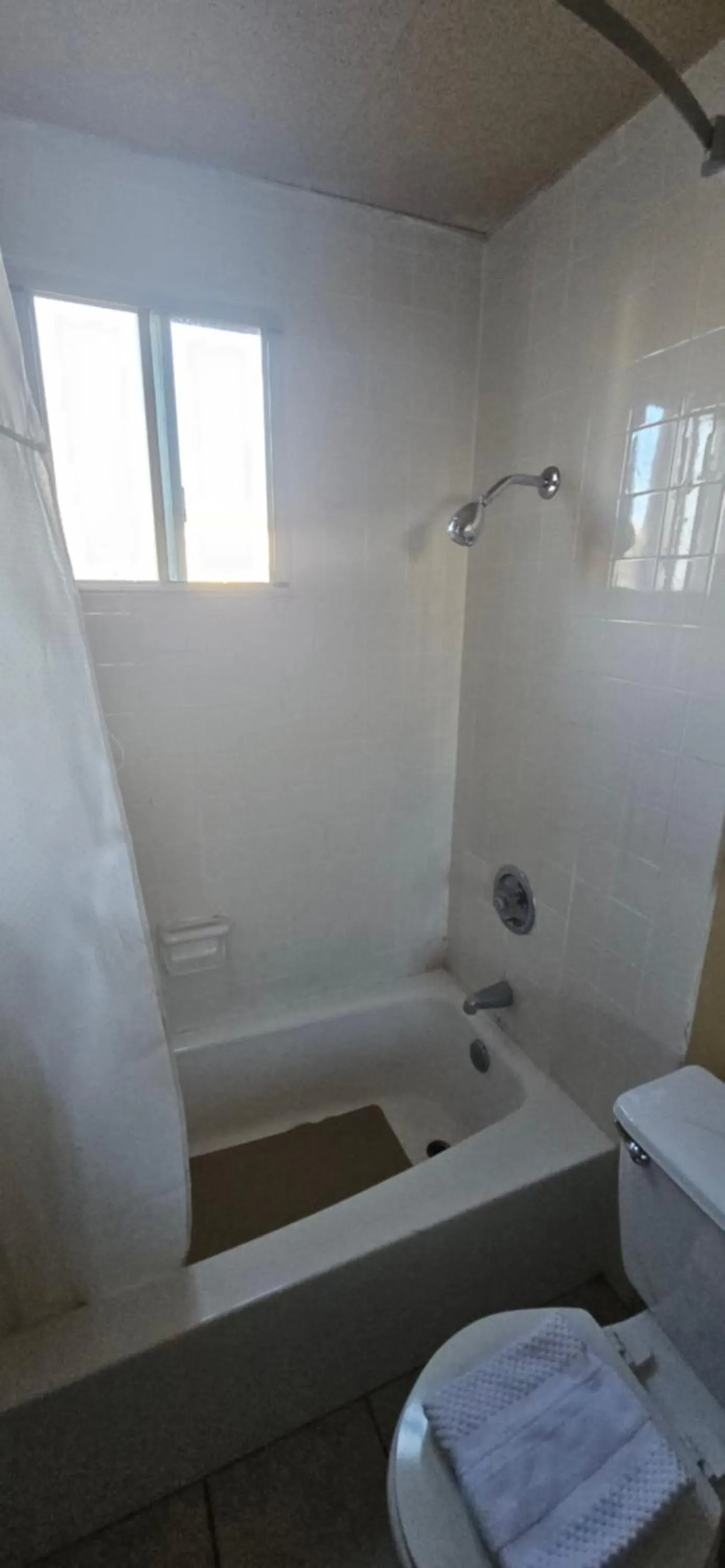 Bath in Heritage Inn - Milpitas