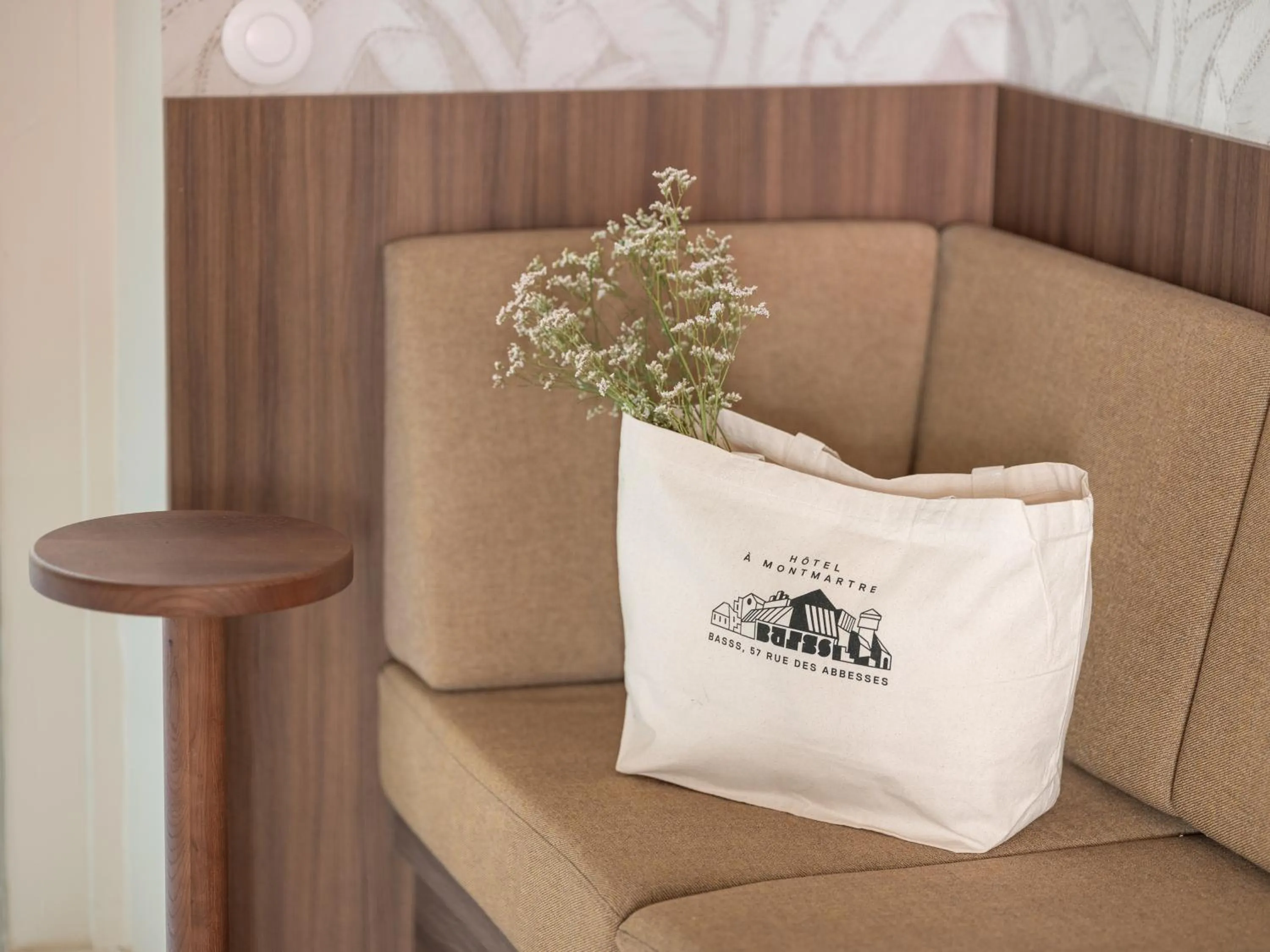 Lobby or reception in Hôtel BASSS