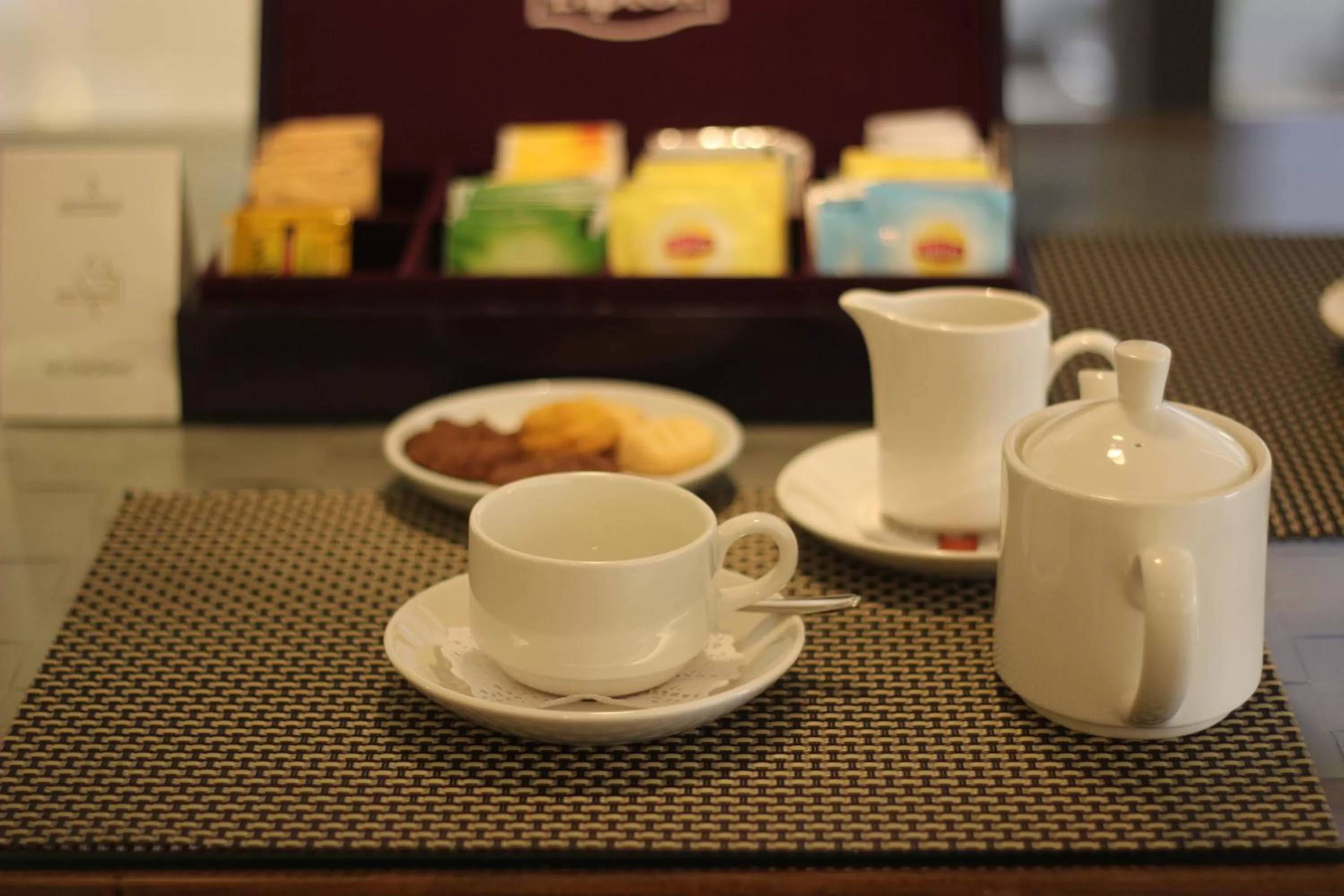 Restaurant/places to eat in Executives Hotel - Olaya