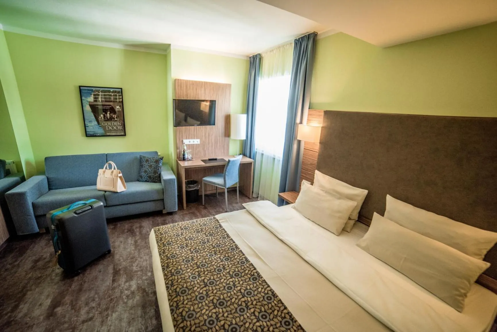 Photo of the whole room, Bed in Hotel Central Regensburg CityCentre, Sure Hotel Collection by Best Western