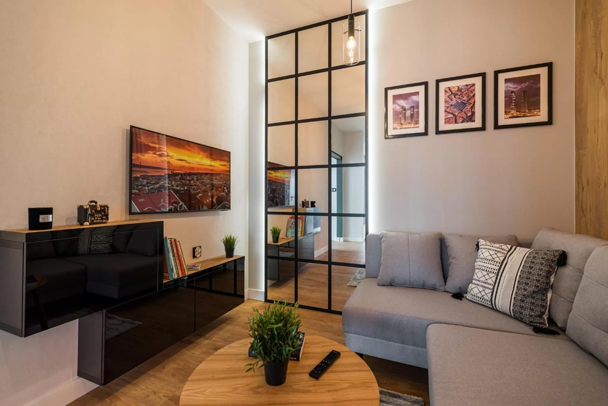 TV and multimedia in Q18 ApartHotel