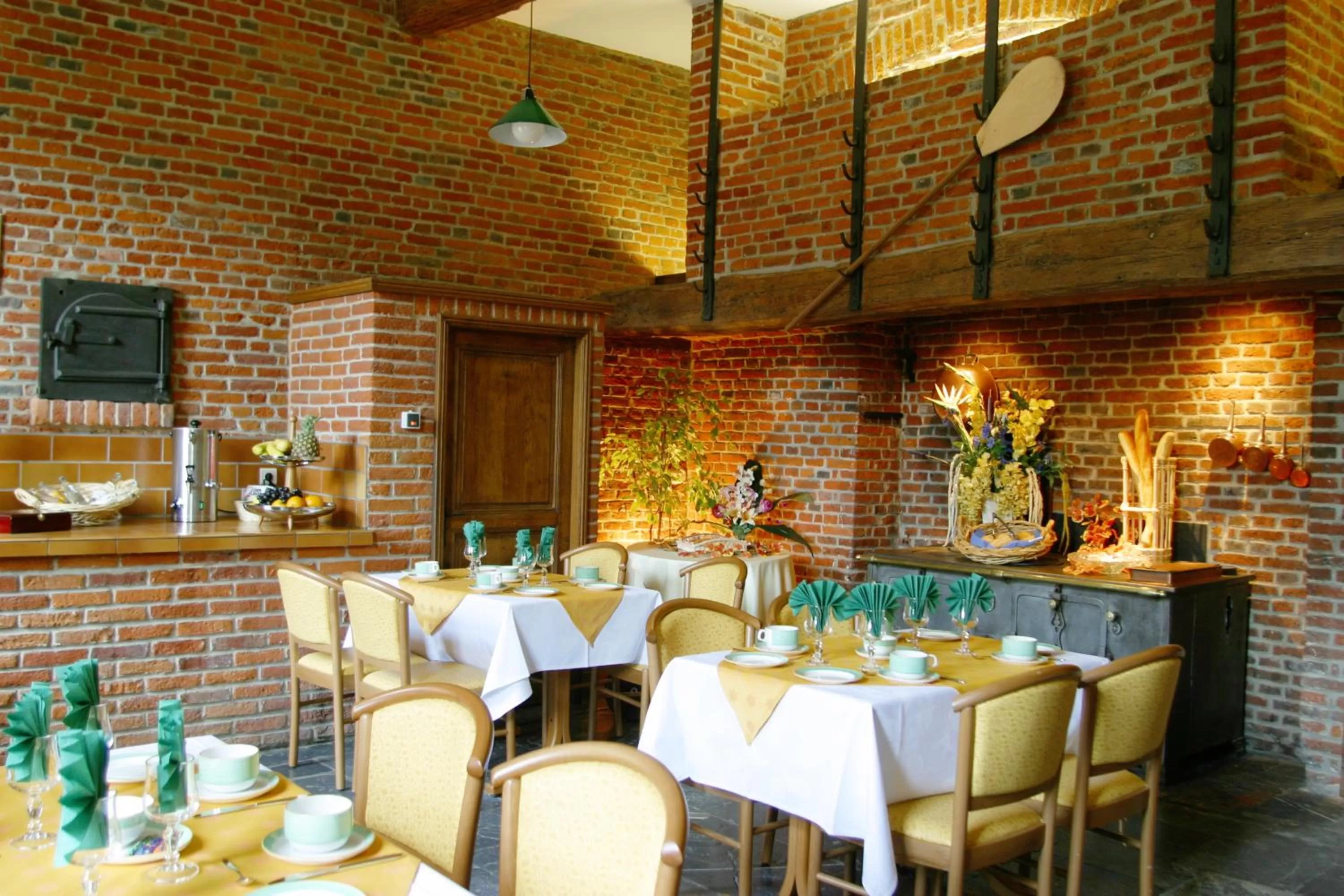 Breakfast in Centre Bol Vert