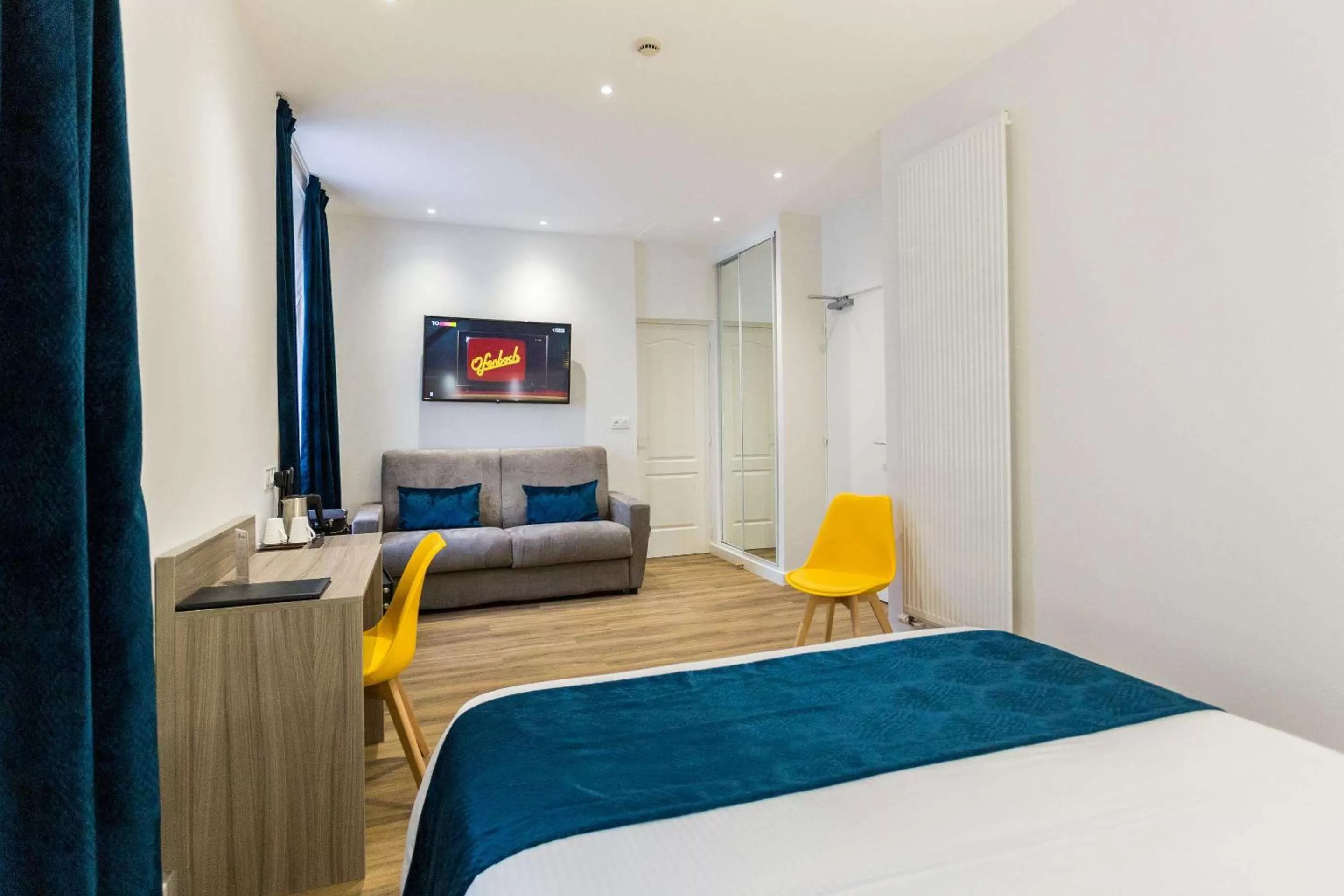 Photo of the whole room, Bed in Best Western Hôtel Des Voyageurs