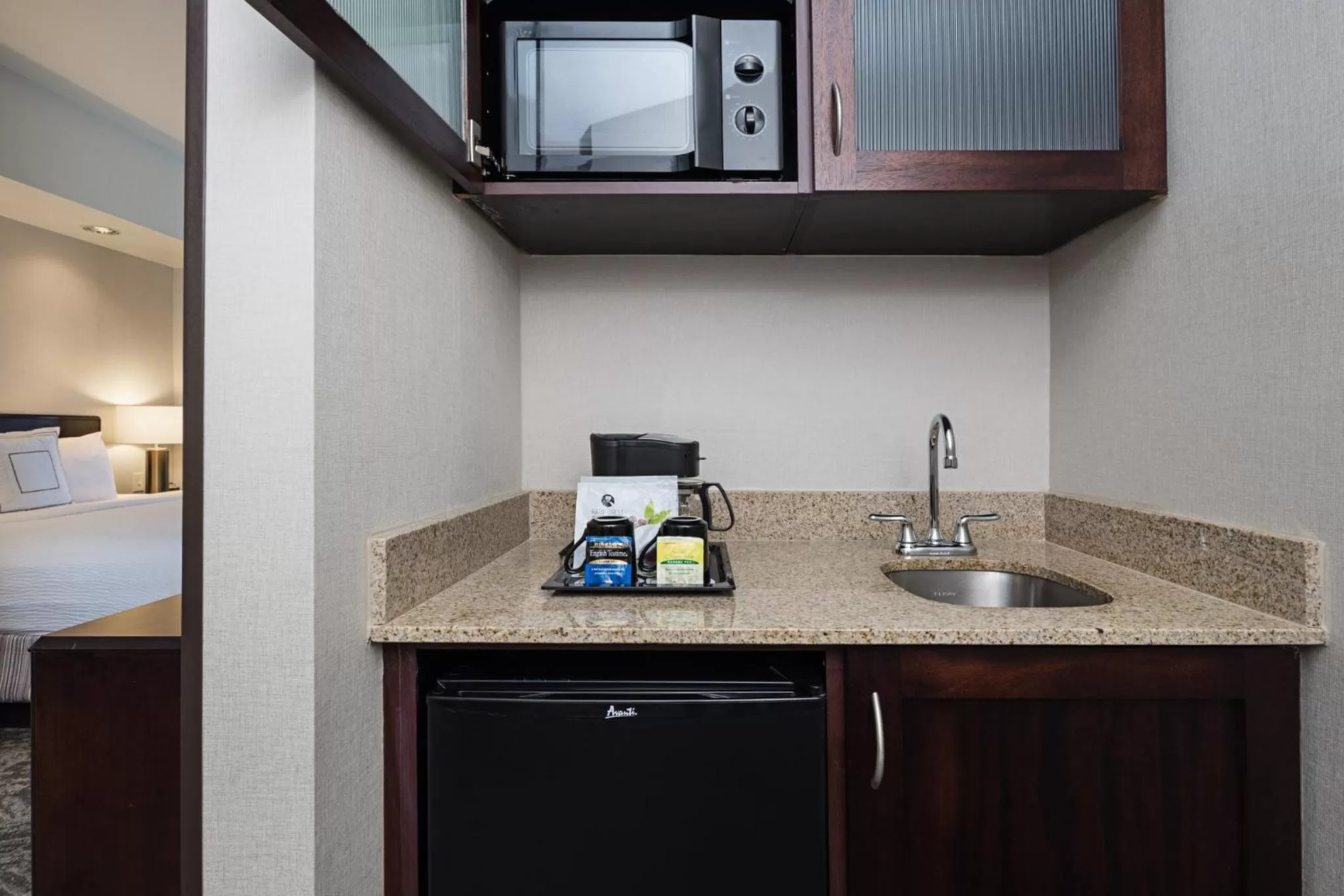 Kitchen or kitchenette in SpringHill Suites by Marriott Denver Airport