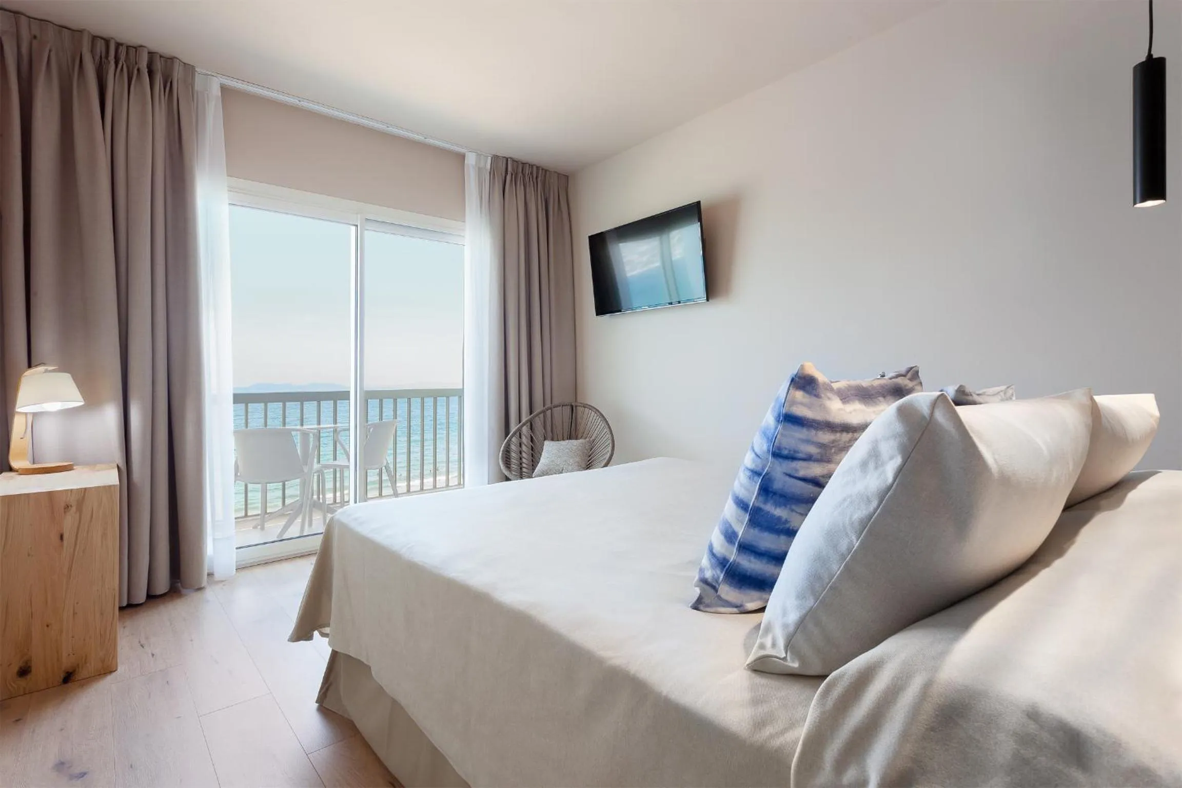 Bed in Hotel Maritim 4 Superior